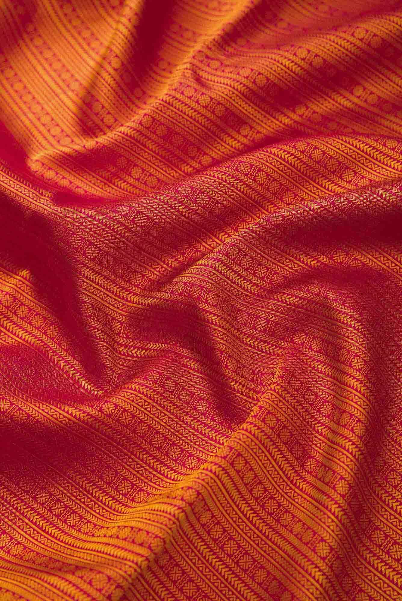 Pure Silk Pure Zari Maroon Dual Tone Kanchipuram Saree - Image 3