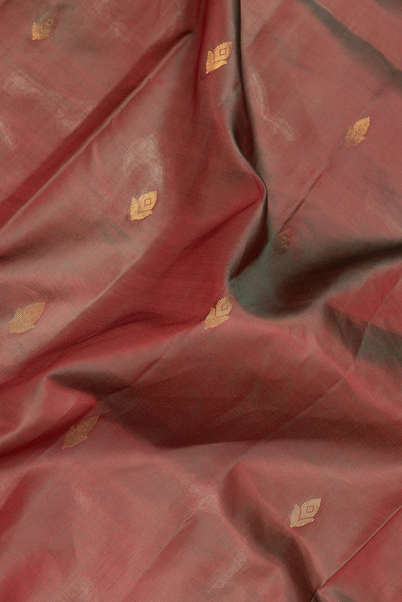Green with Red Color Soft Silk Saree - Image 2