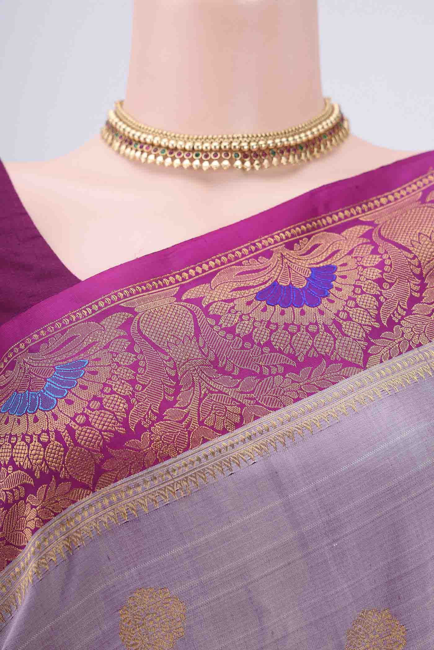 Lavender Gadwal Silk Saree - Image 2