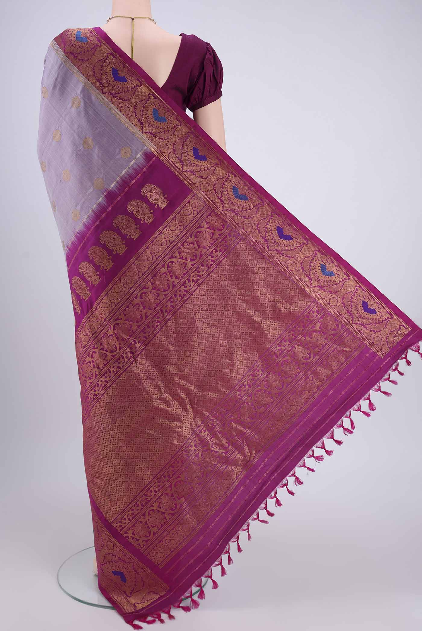 Lavender Gadwal Silk Saree - Image 3
