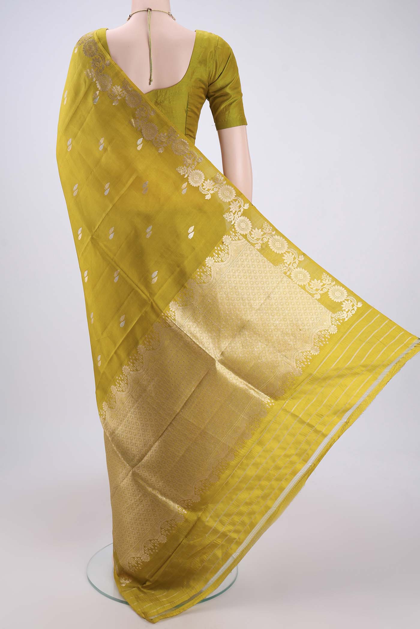 Green Banarasi Katan Silk Saree - Image 3