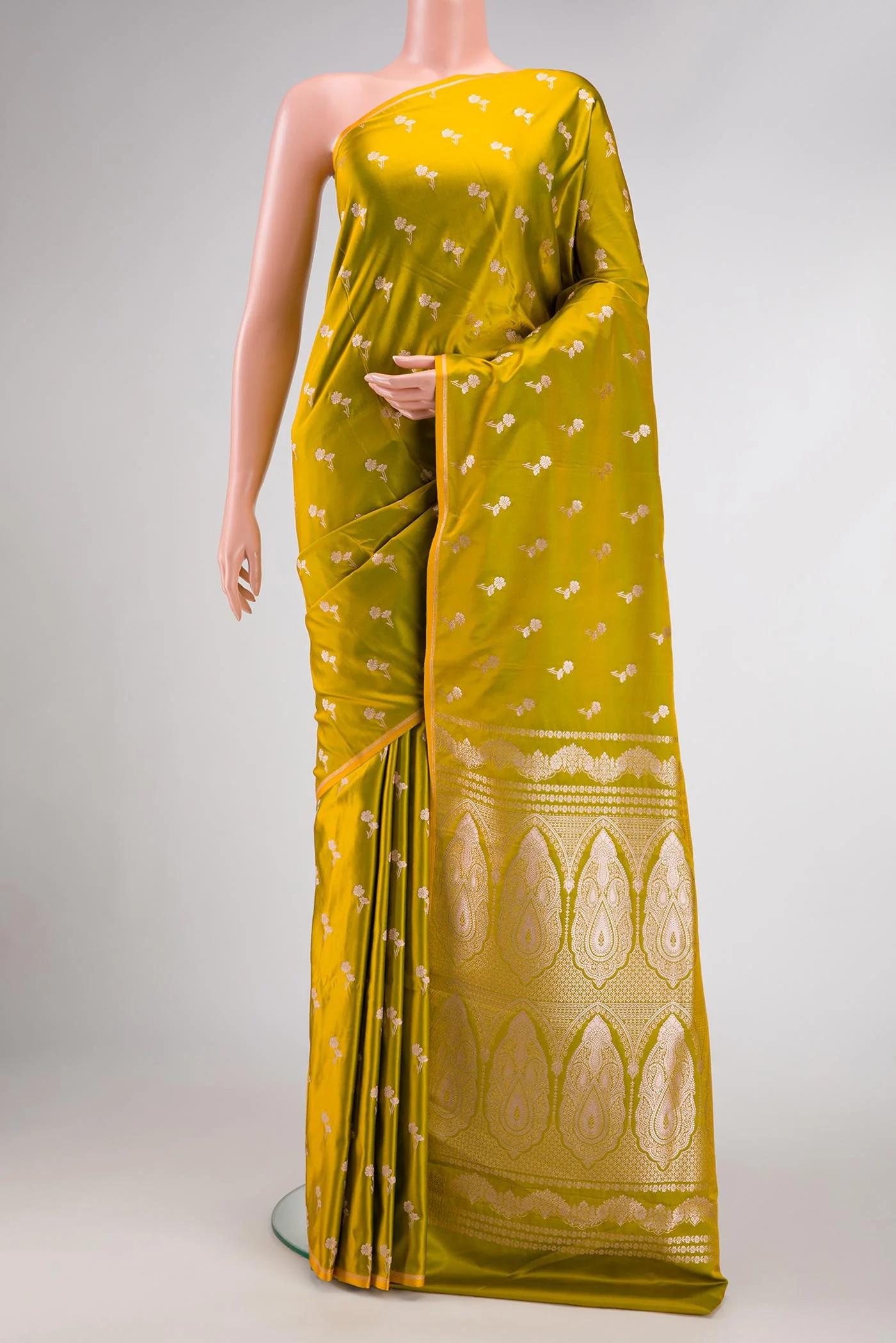 Mehandi Green Blended Banarasi Silk Saree