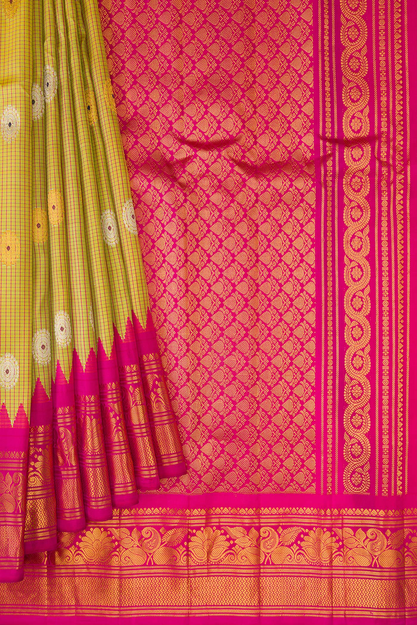 Green Gadwal Silk Saree - Image 4