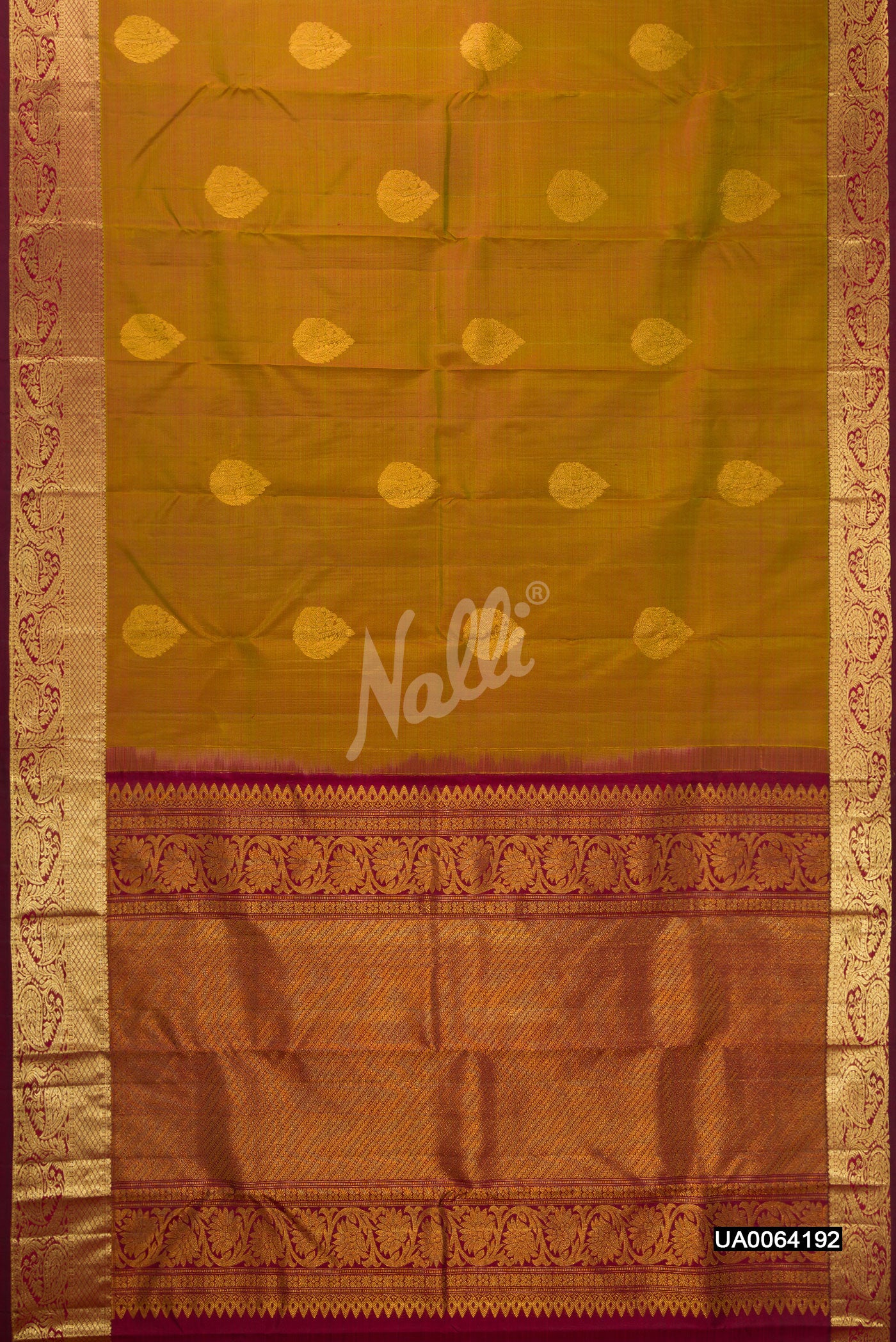 Mehandi Green Dual Tone Kanchipuram Silk Saree