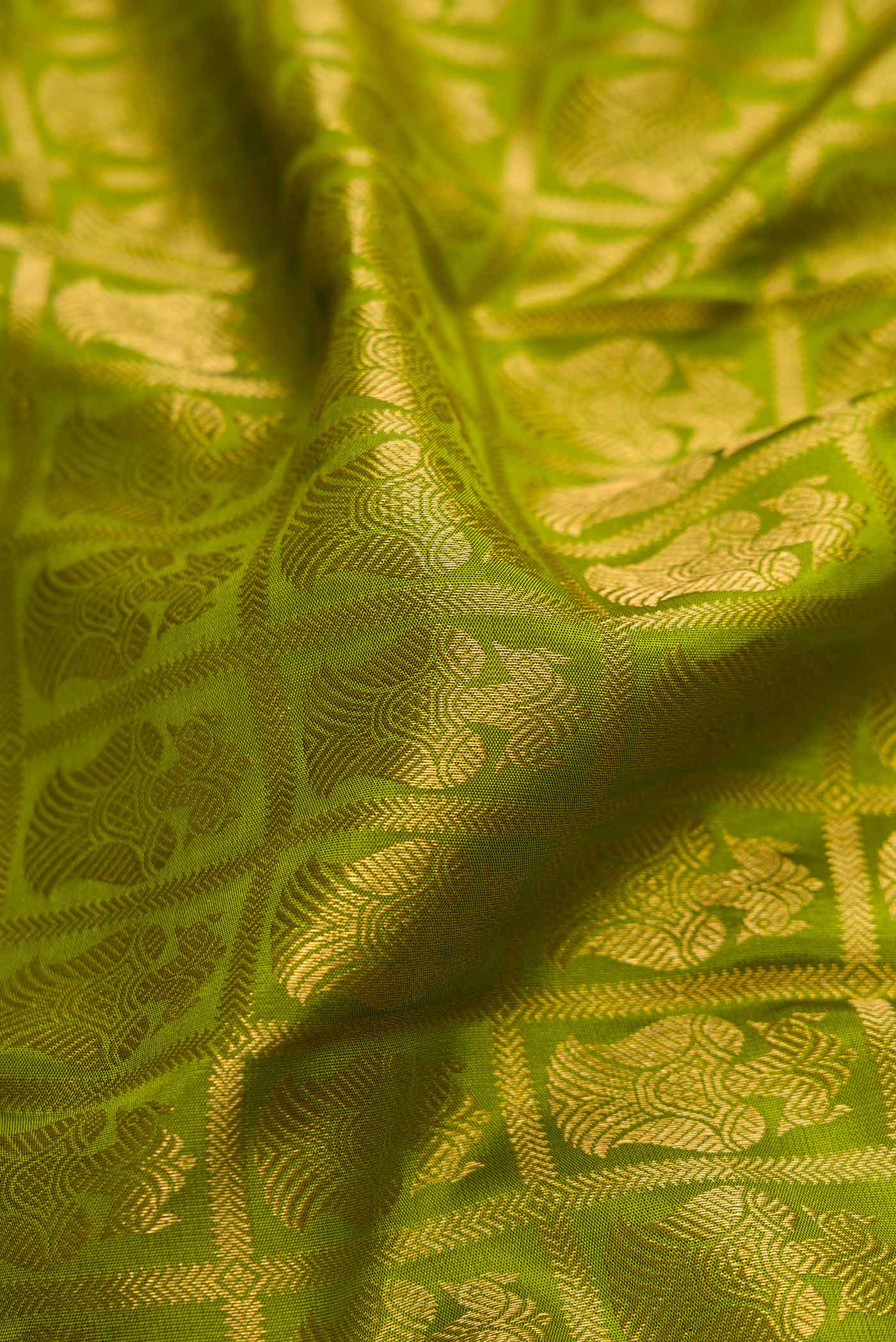 Mehandi Green Kanchipuram Silk Saree - Image 2
