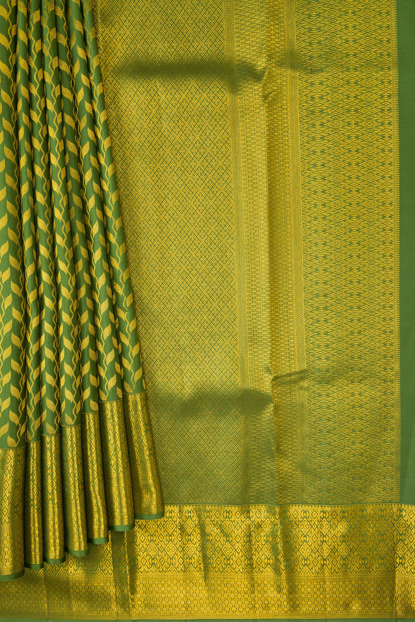 Mehandi Green Kanchipuram Silk Saree - Image 4