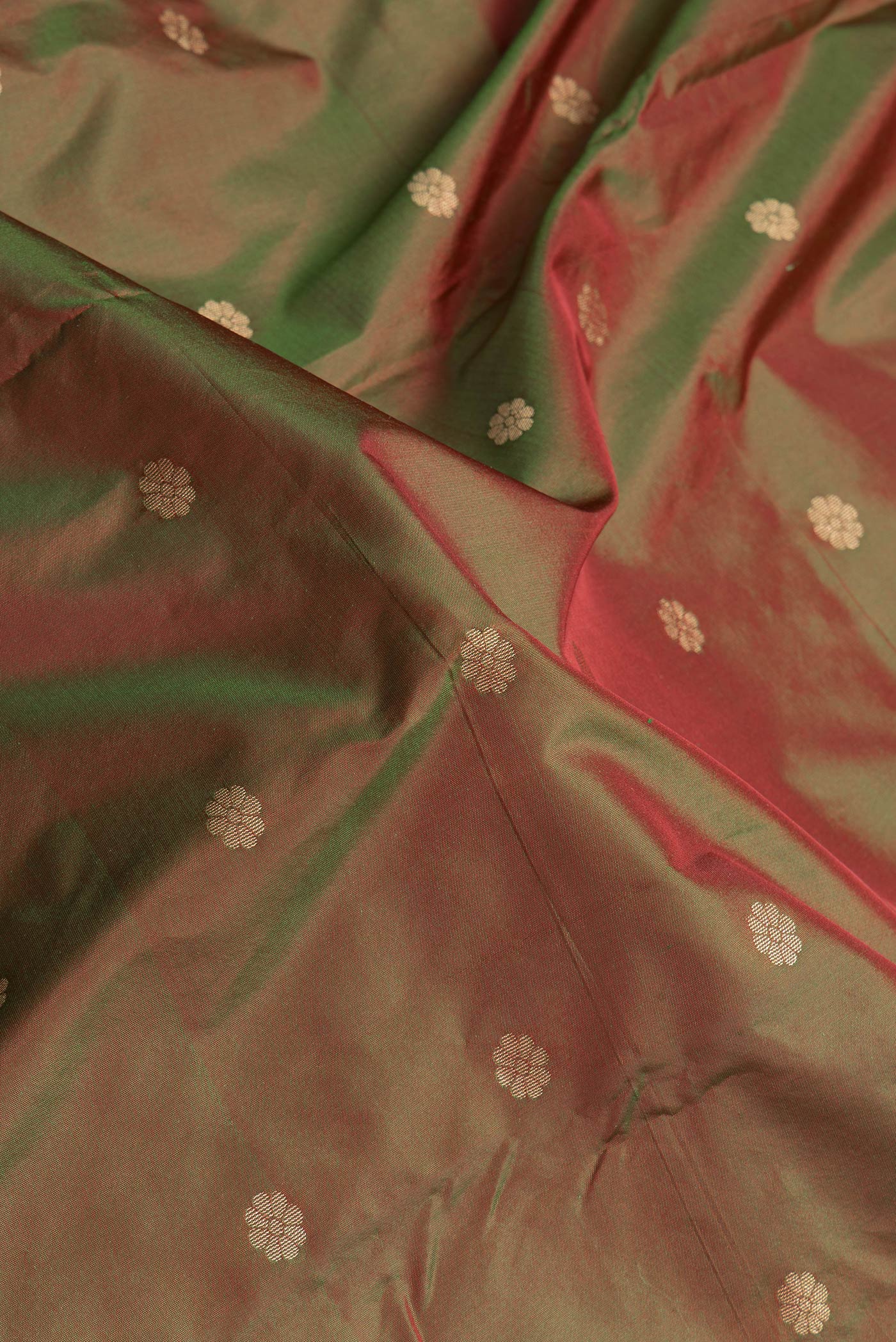 Mehandi Green Dual Tone Blended Paithani Silk Saree - Image 2