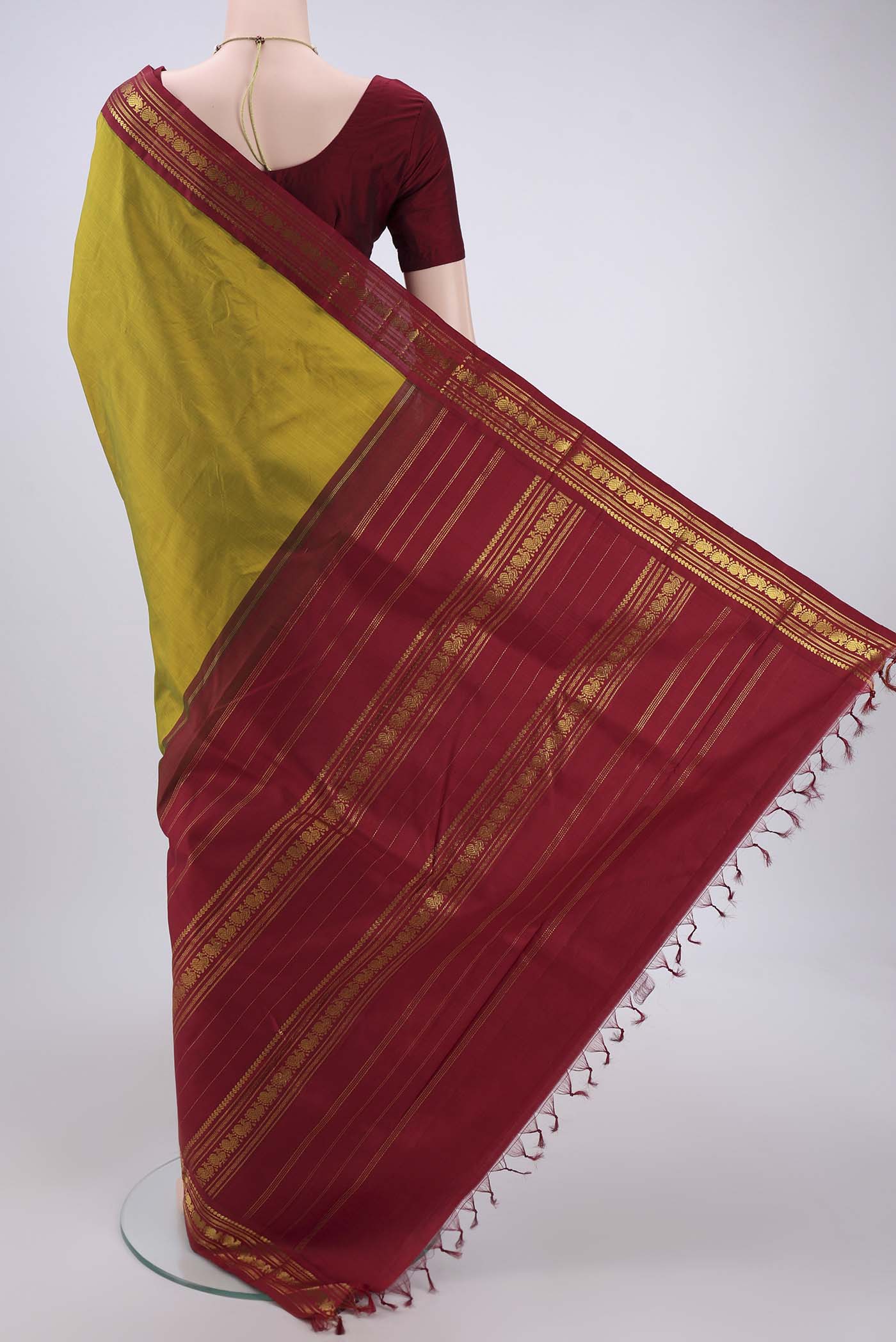Mehandi Green Kanchipuram Silk Saree - Image 3
