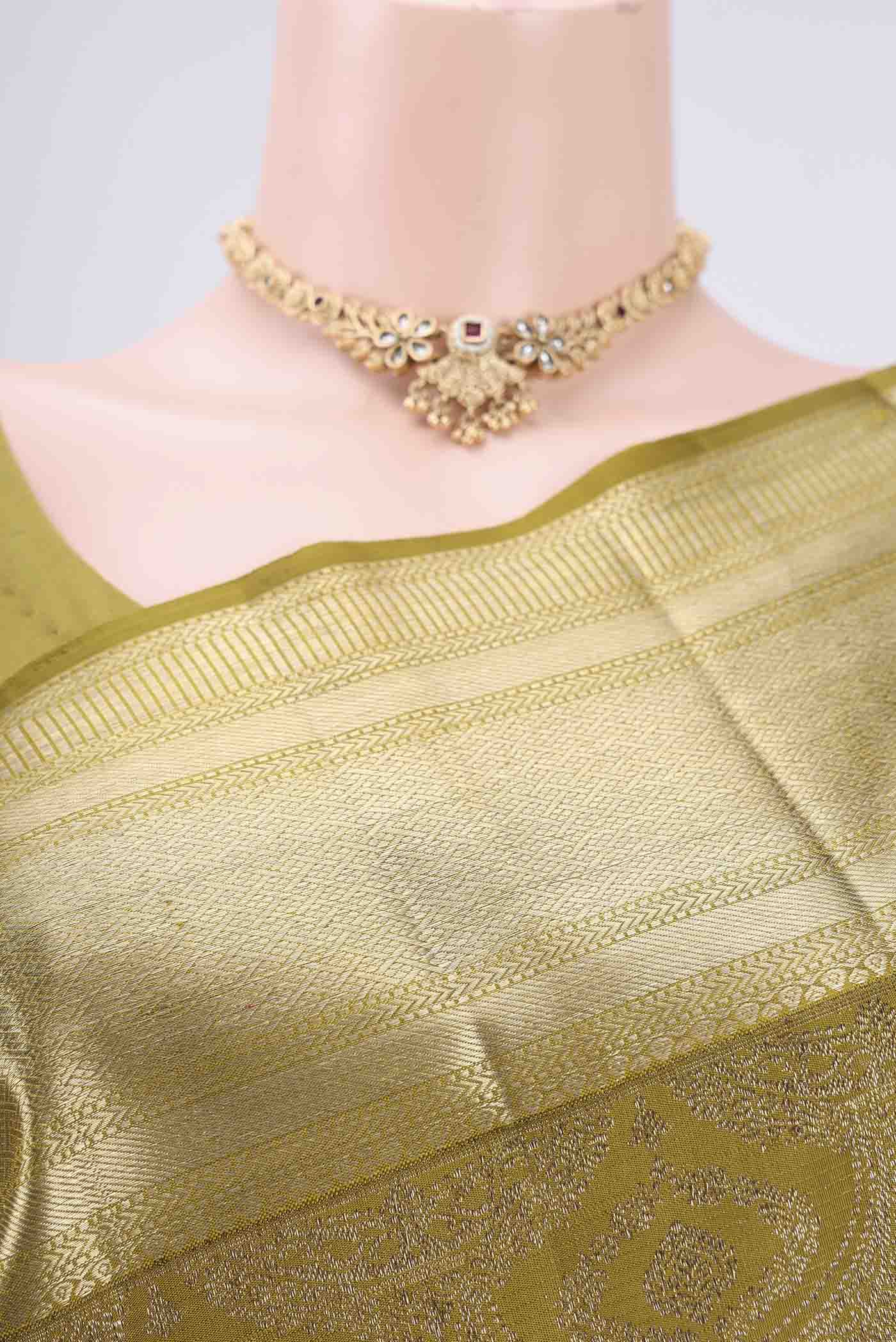 Mehandi Green Kanchipuram Silk Saree - Image 2