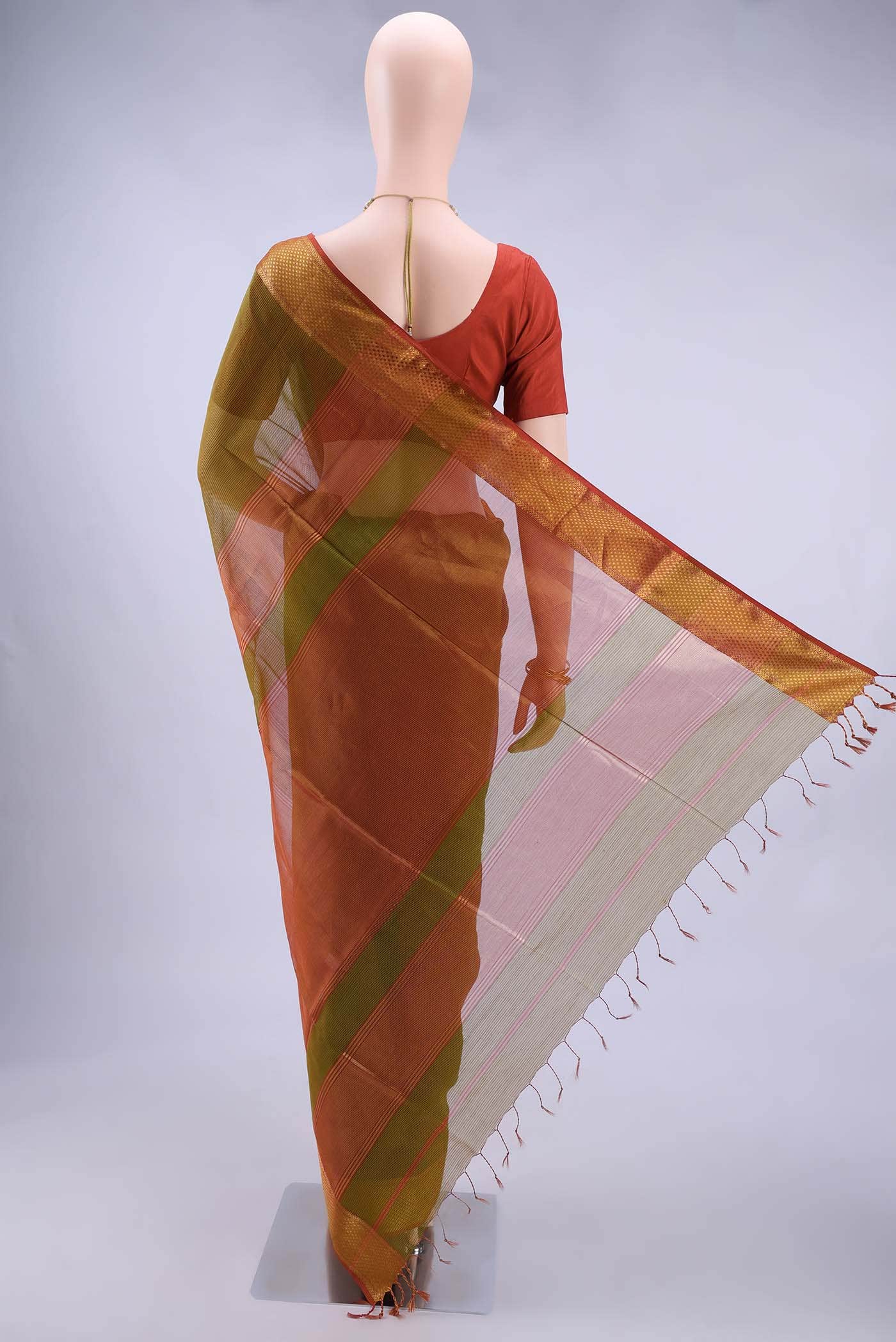 Mehandi Green Maheshwari Silk Cotton Saree - Image 2