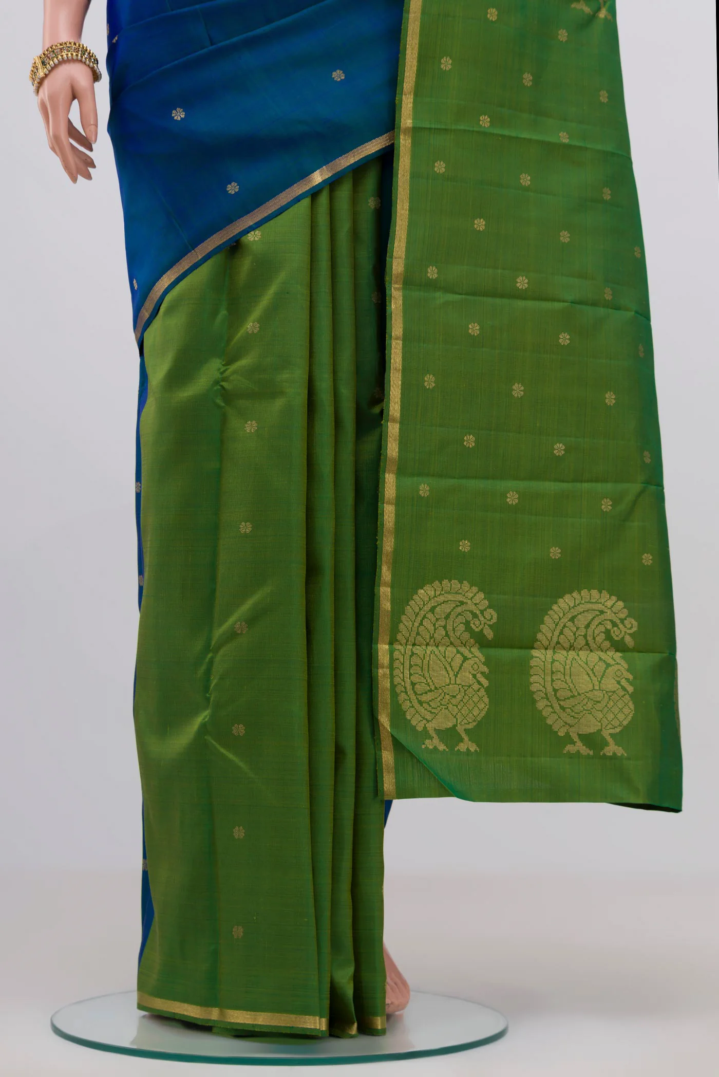 Pure Silk Pure Zari Multi Color Kanchipuram Saree - Image 3