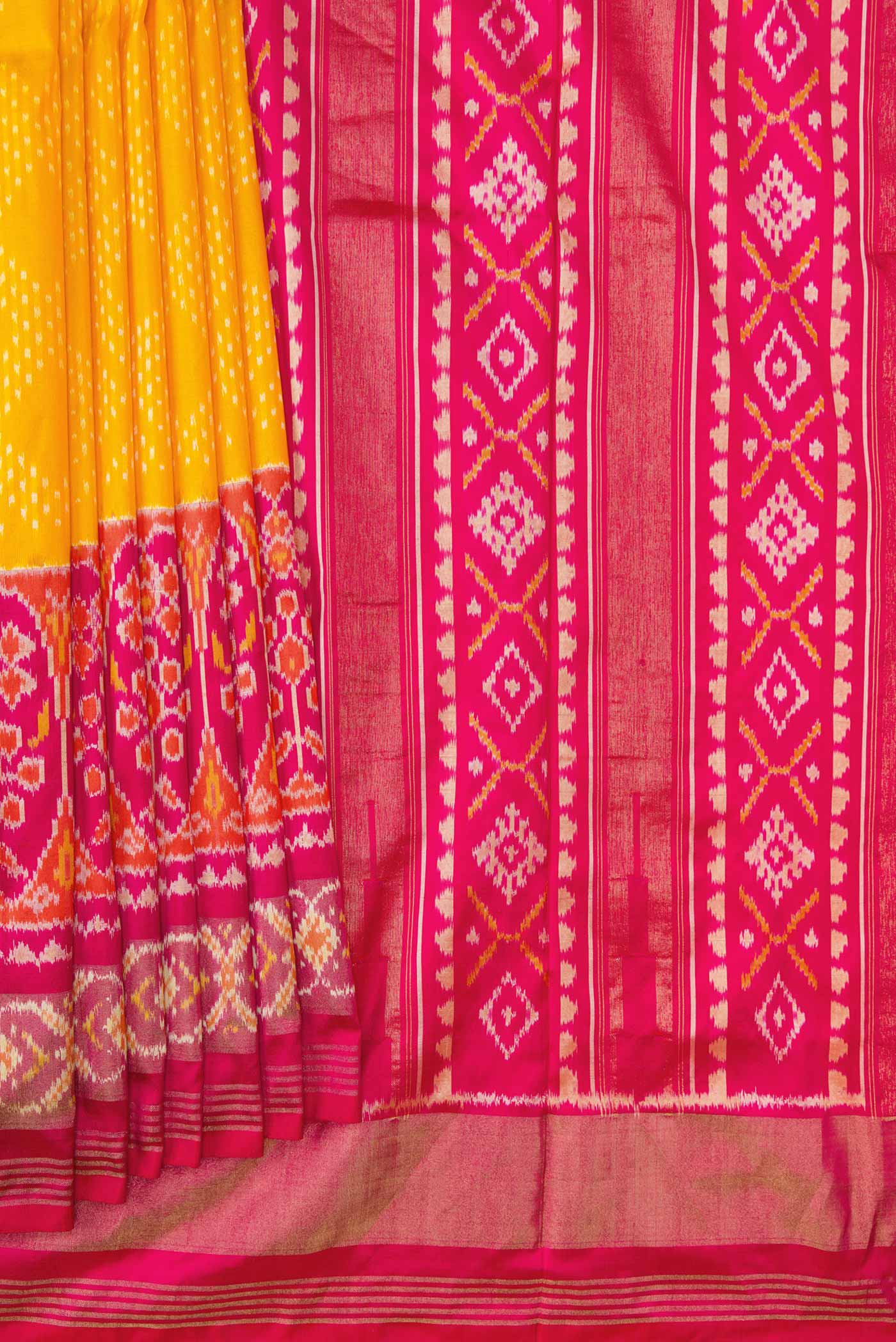 Yellow Pochampally Silk Saree - Image 4