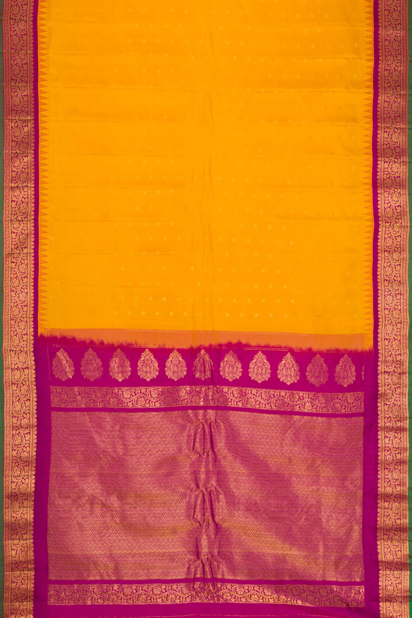 Yellow Gadwal Silk Saree - Image 6