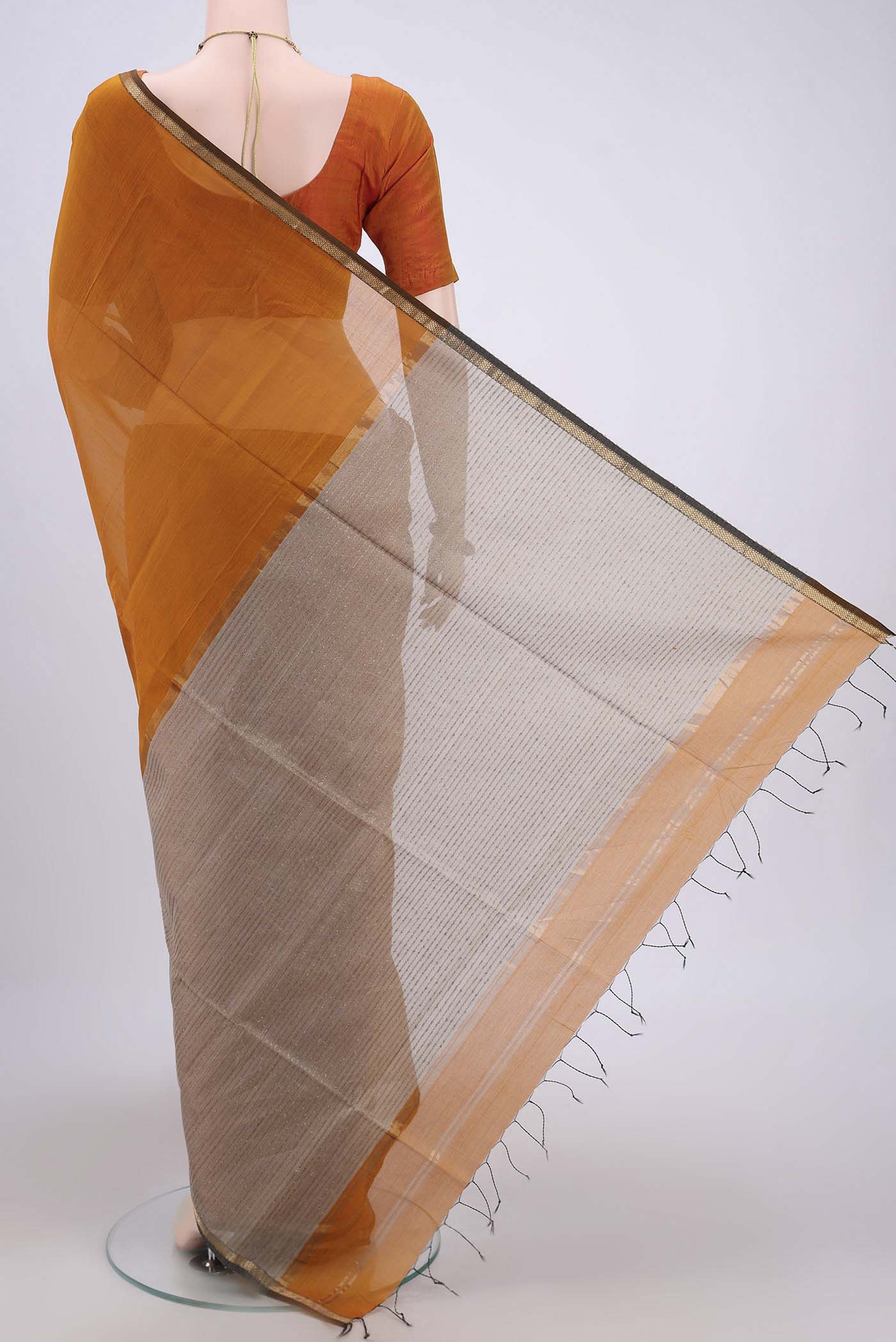Mustard Maheshwari Silk Cotton Saree - Image 3