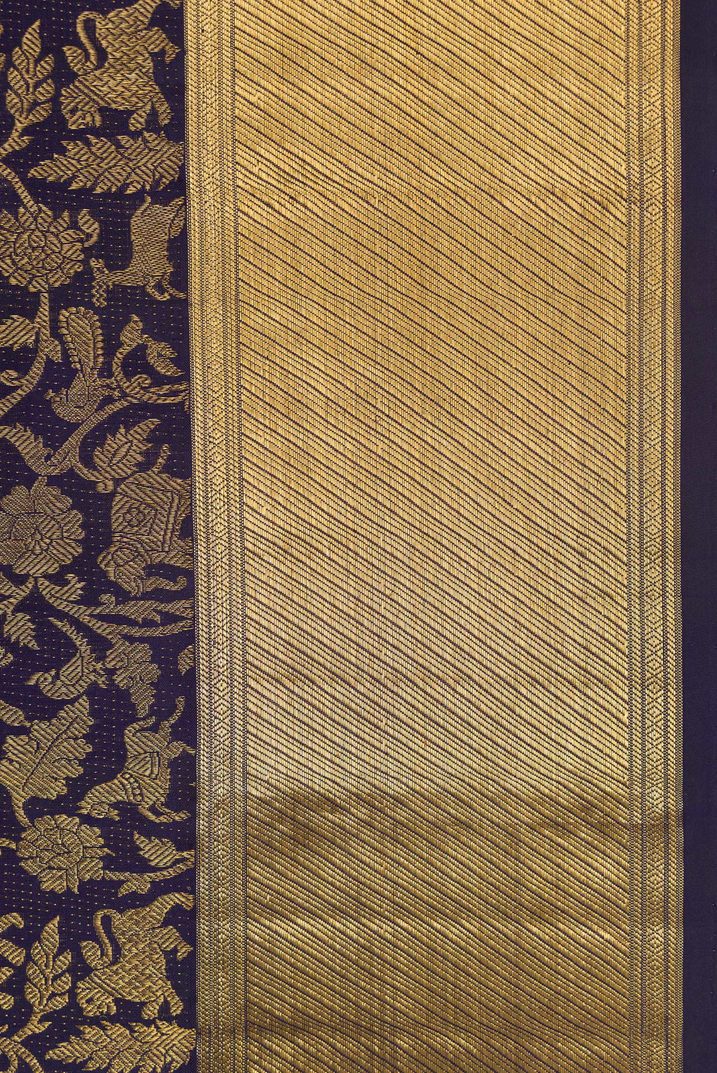 Navy Blue Kanchipuram Silk Saree - Image 3