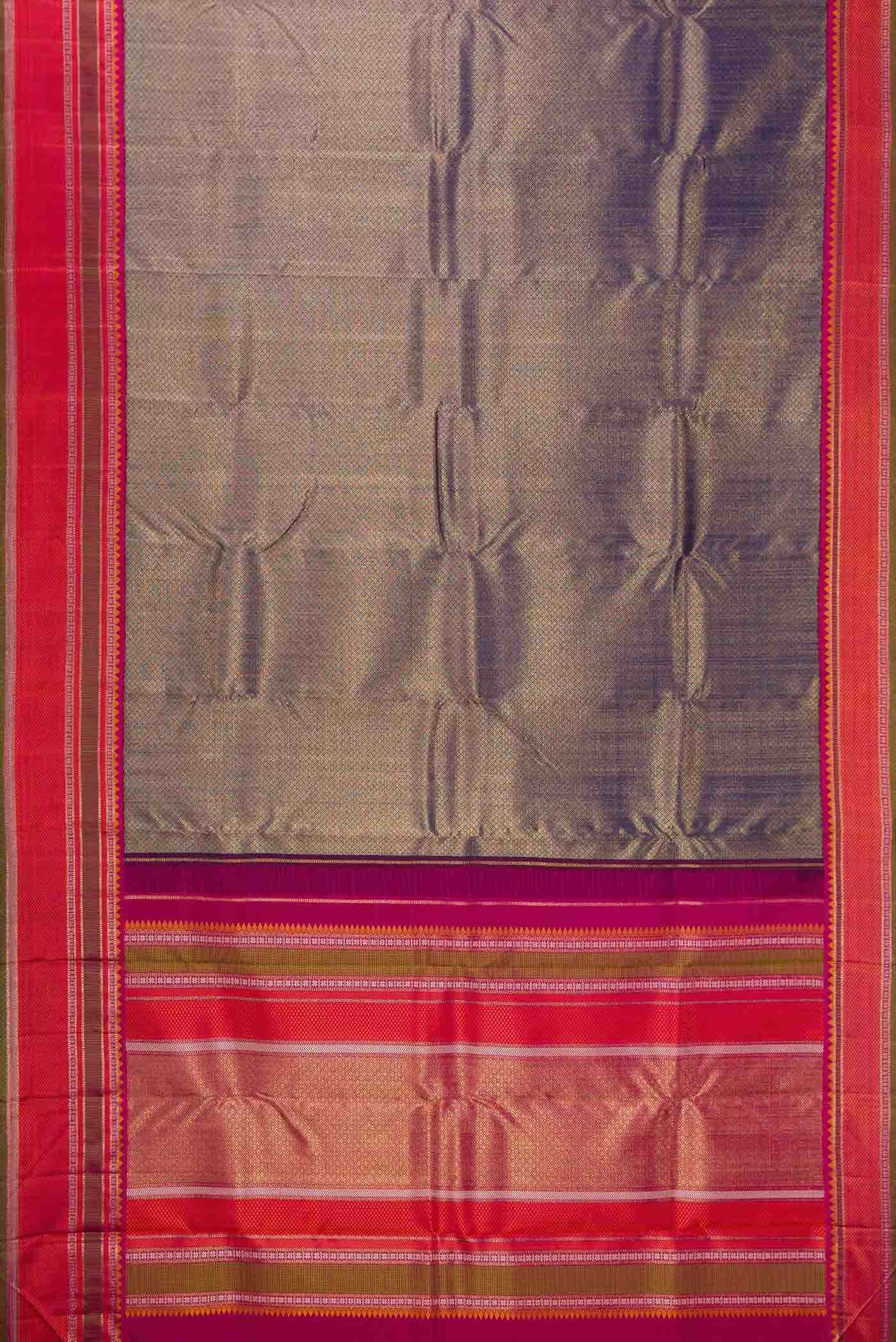 Pure Silk Pure Zari Navy Blue Dual Tone Kanjivaram Saree - Image 4