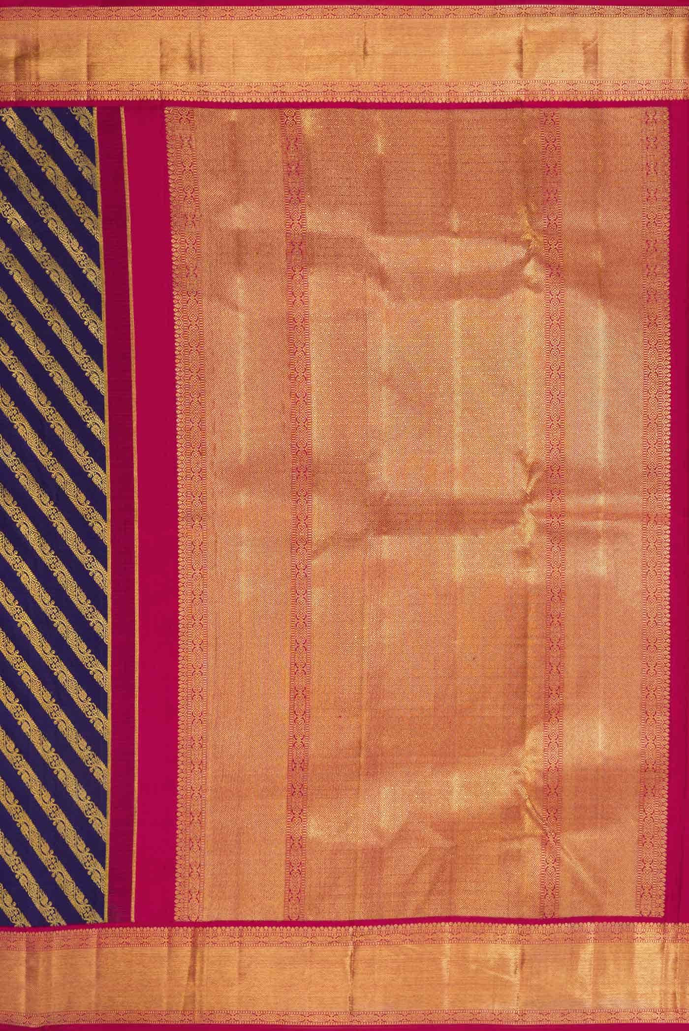 Pure Silk Pure Zari Navy Blue Dual Tone Kanjivaram Saree - Image 5