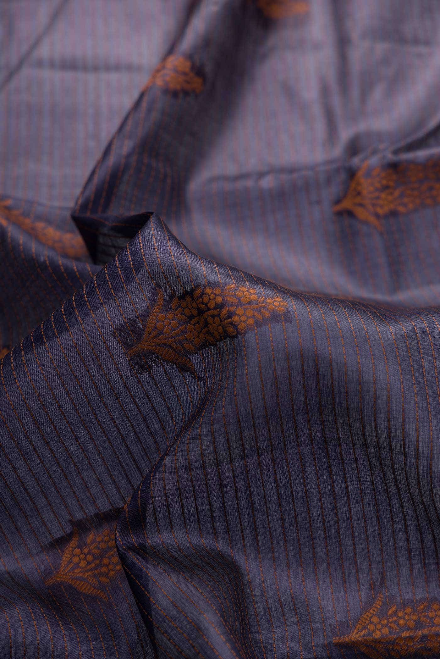 Navy Blue Dual Tone Tussar Silk Saree - Image 2