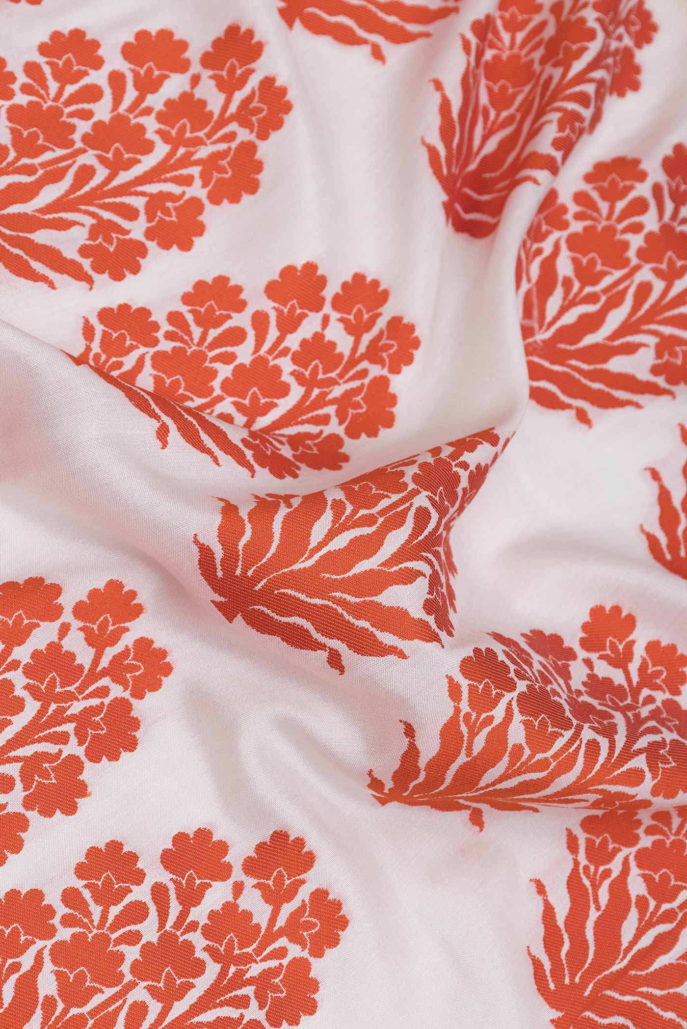 Off White Dual Tone Banarasi Silk Saree - Image 2