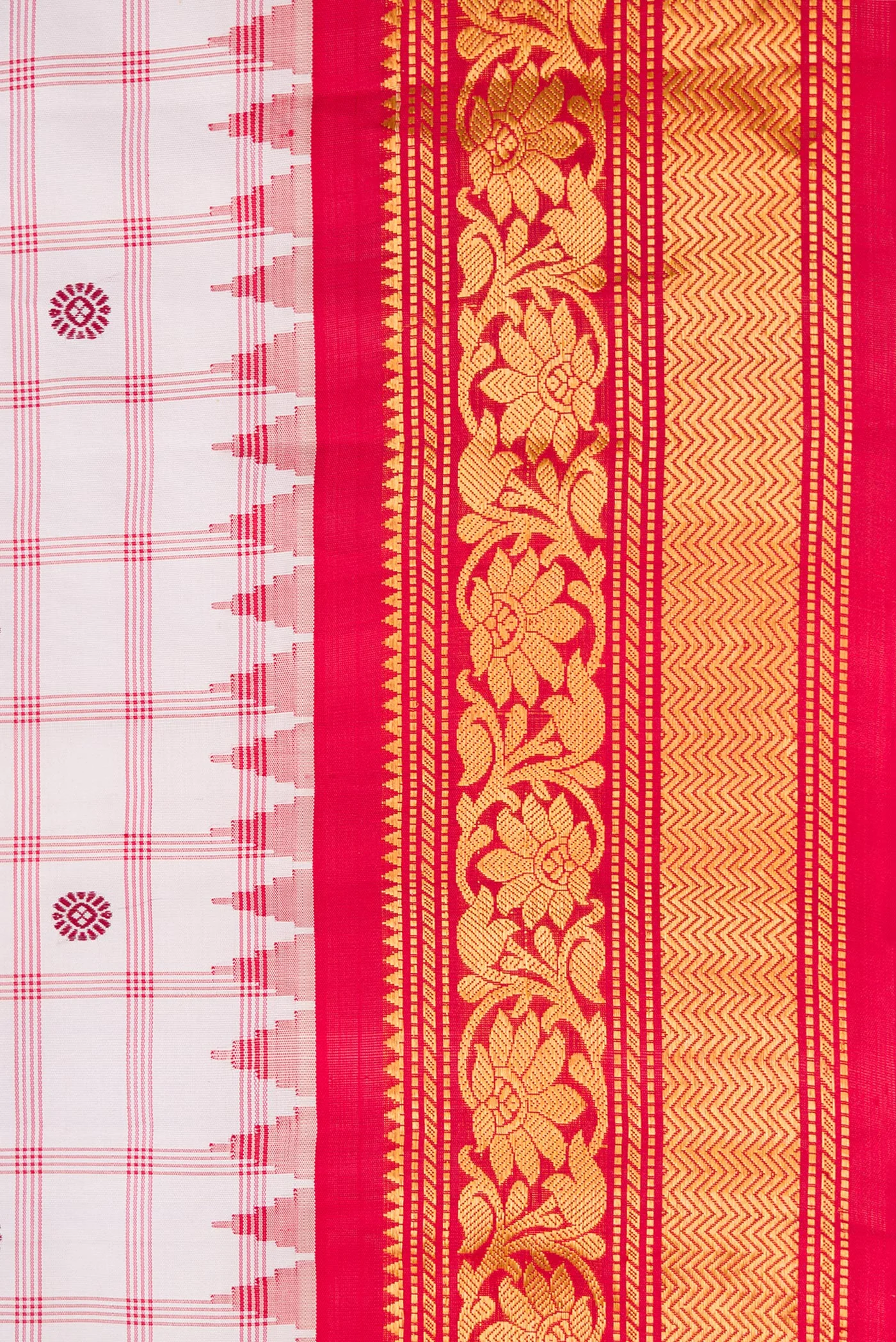 Off White Gadwal Silk Saree - Image 3