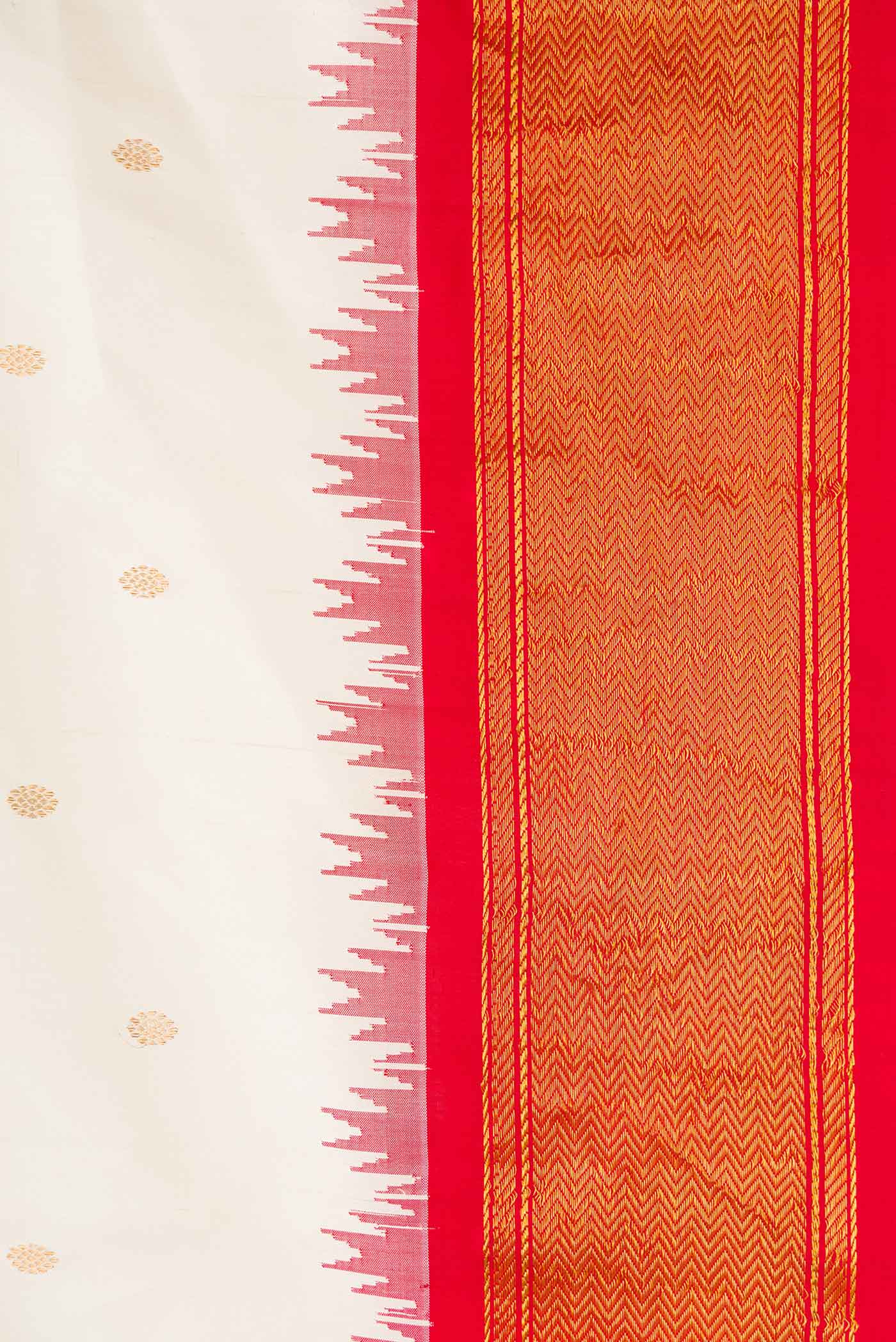 Off White Dual Tone Gadwal Silk Saree - Image 3