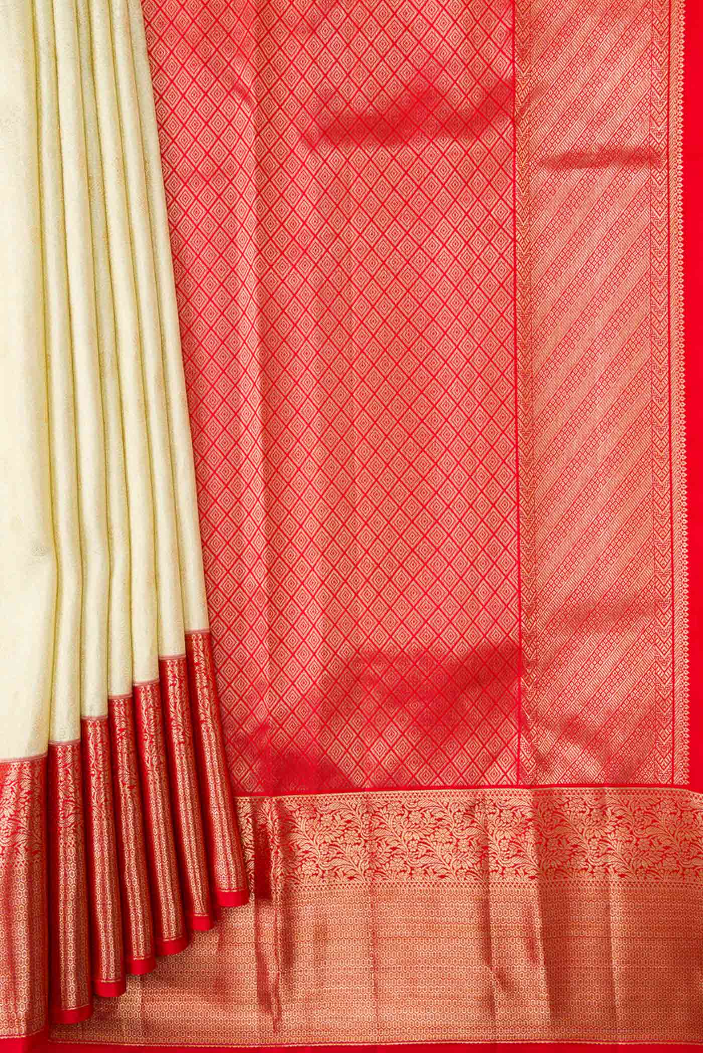 Off White Dual Tone Kanchipuram Silk Saree - Image 4