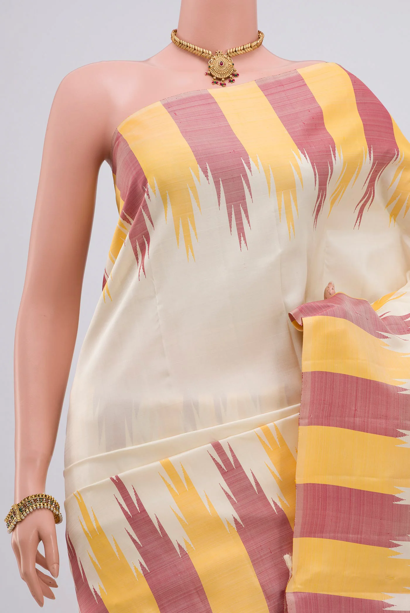 Off White Kanchipuram Silk Saree - Image 2