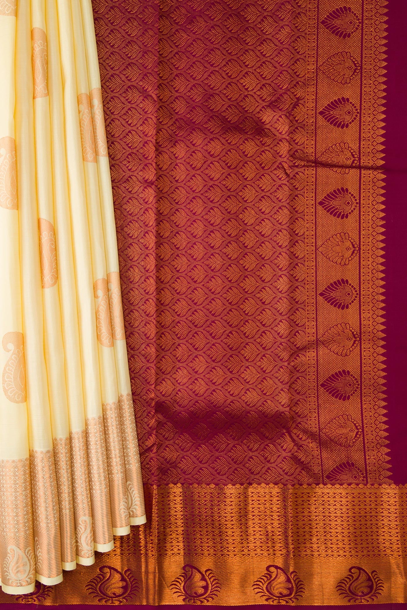Off White Kanjivaram Silk Saree - Image 4