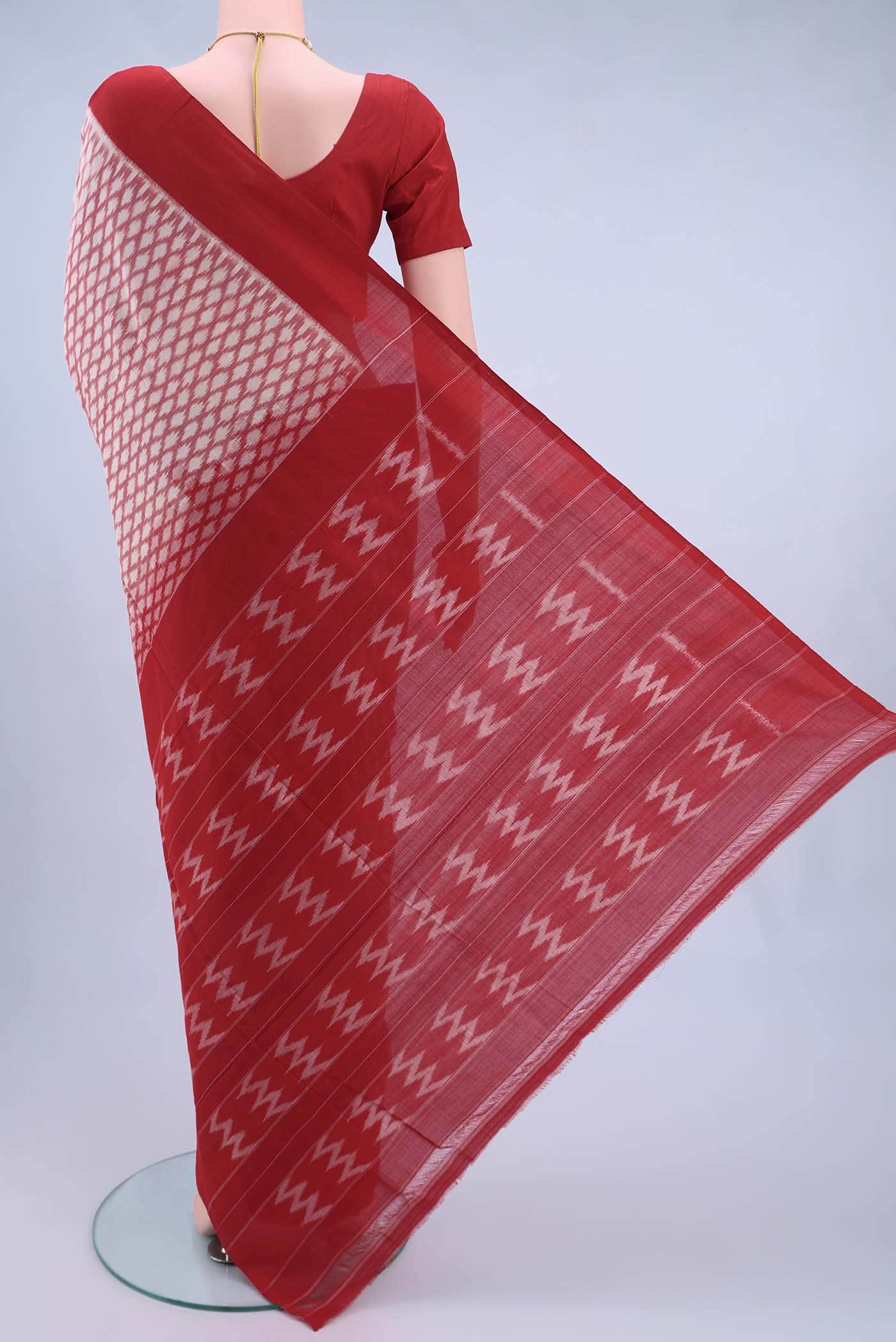 Off White Pochampally Cotton Saree - Image 2