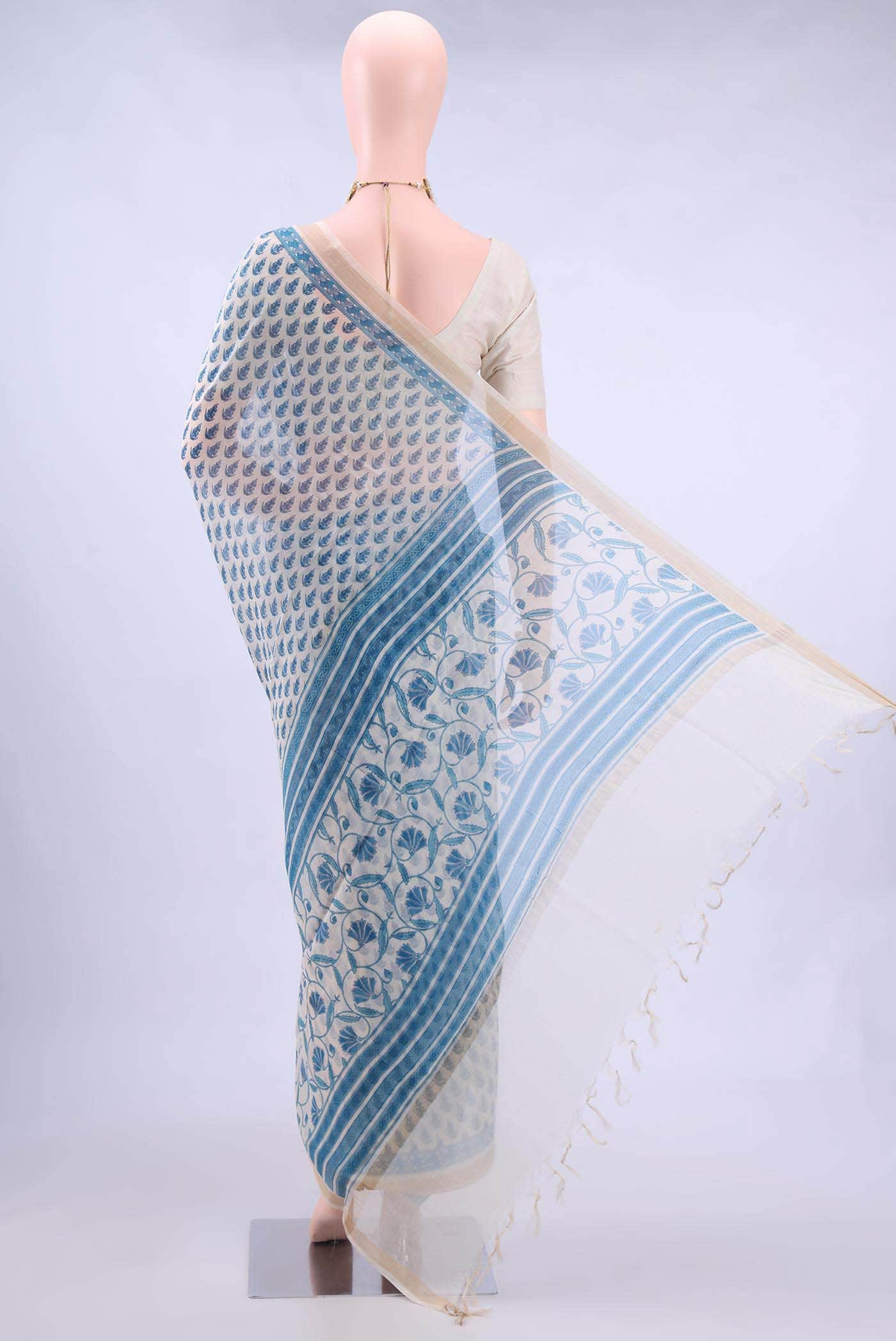 Off White Tussar Saree - Image 2