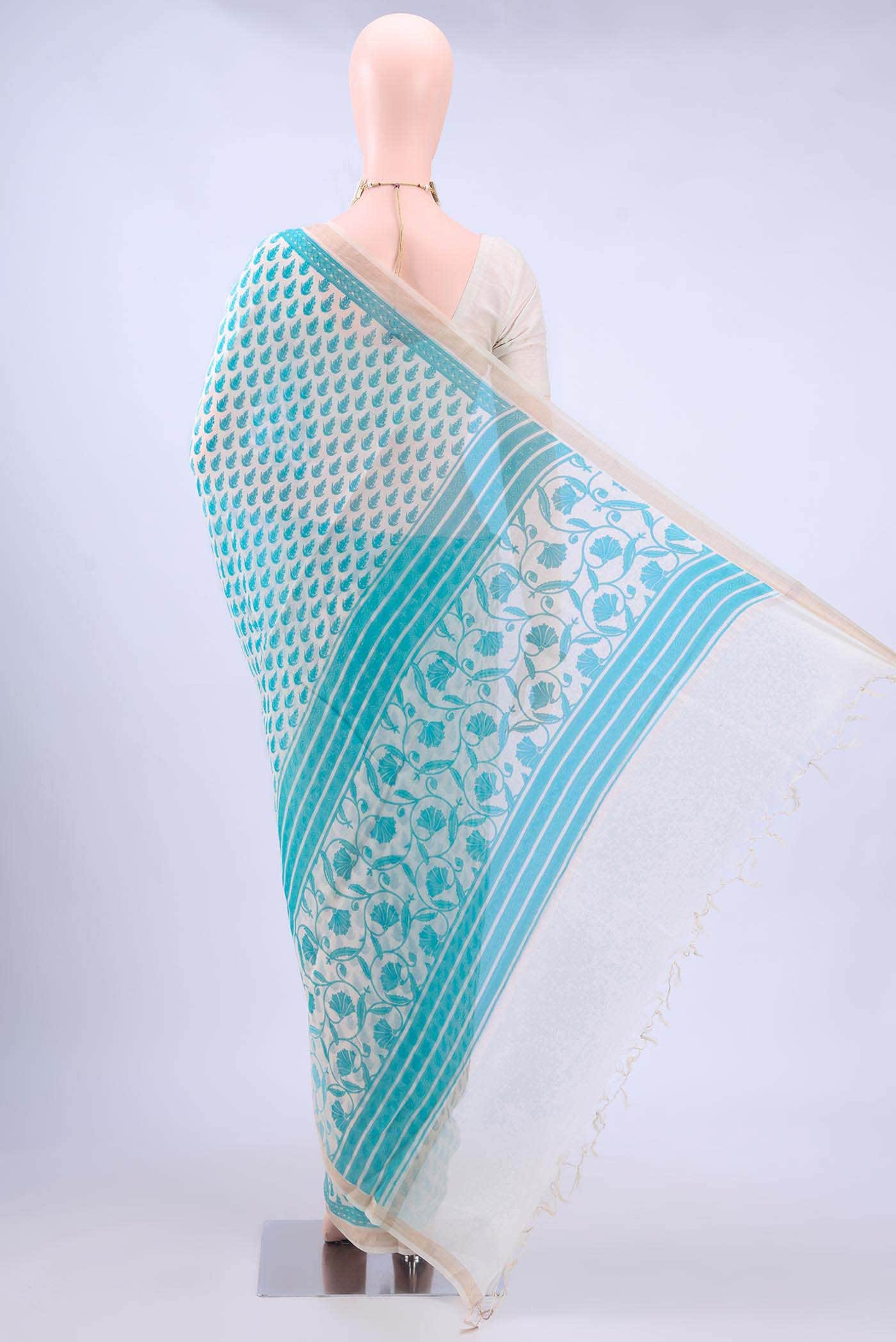 Off White Tussar Saree - Image 2