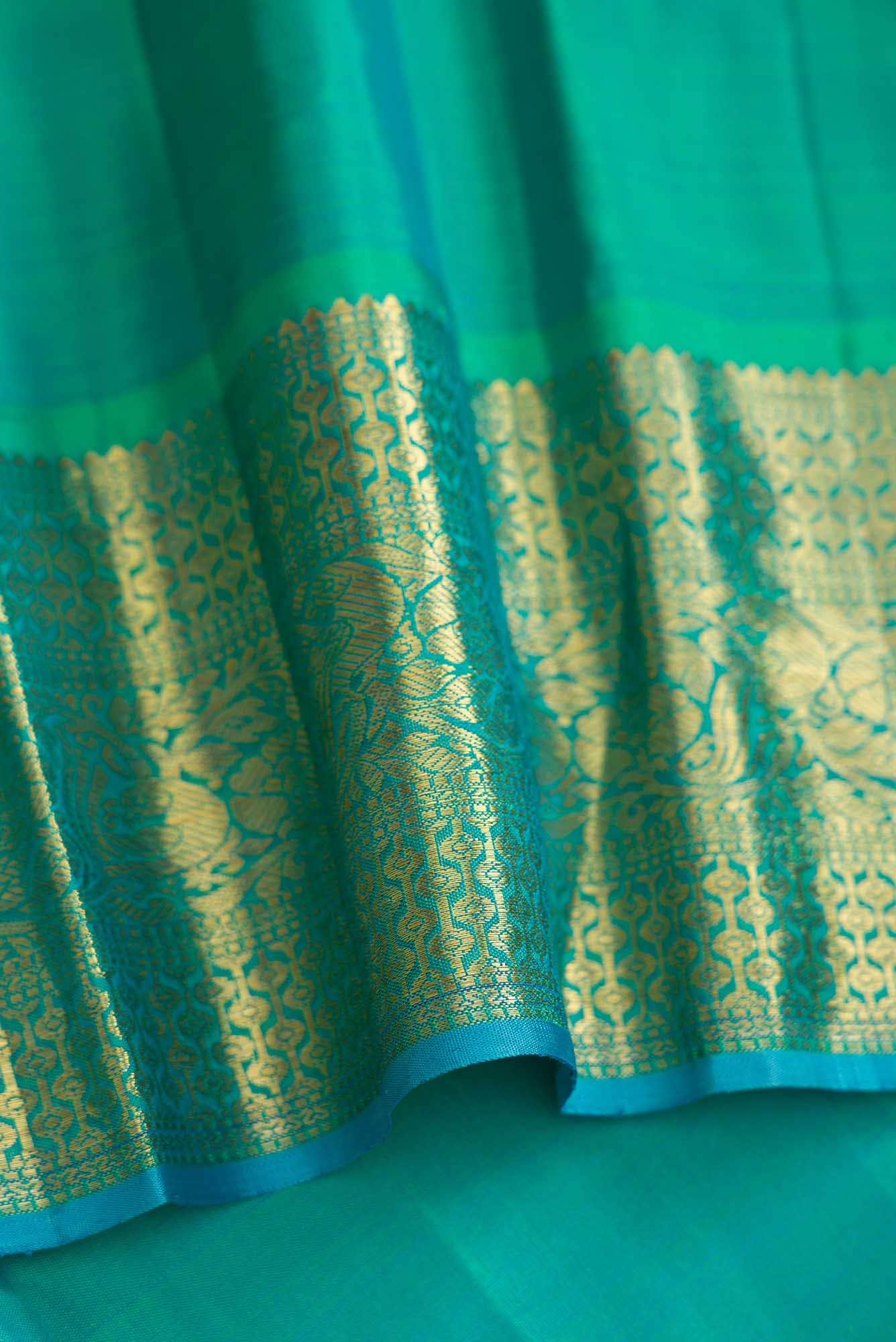 Pure Silk Pure Zari Orange Dual Tone Kanchipuram Saree - Image 6