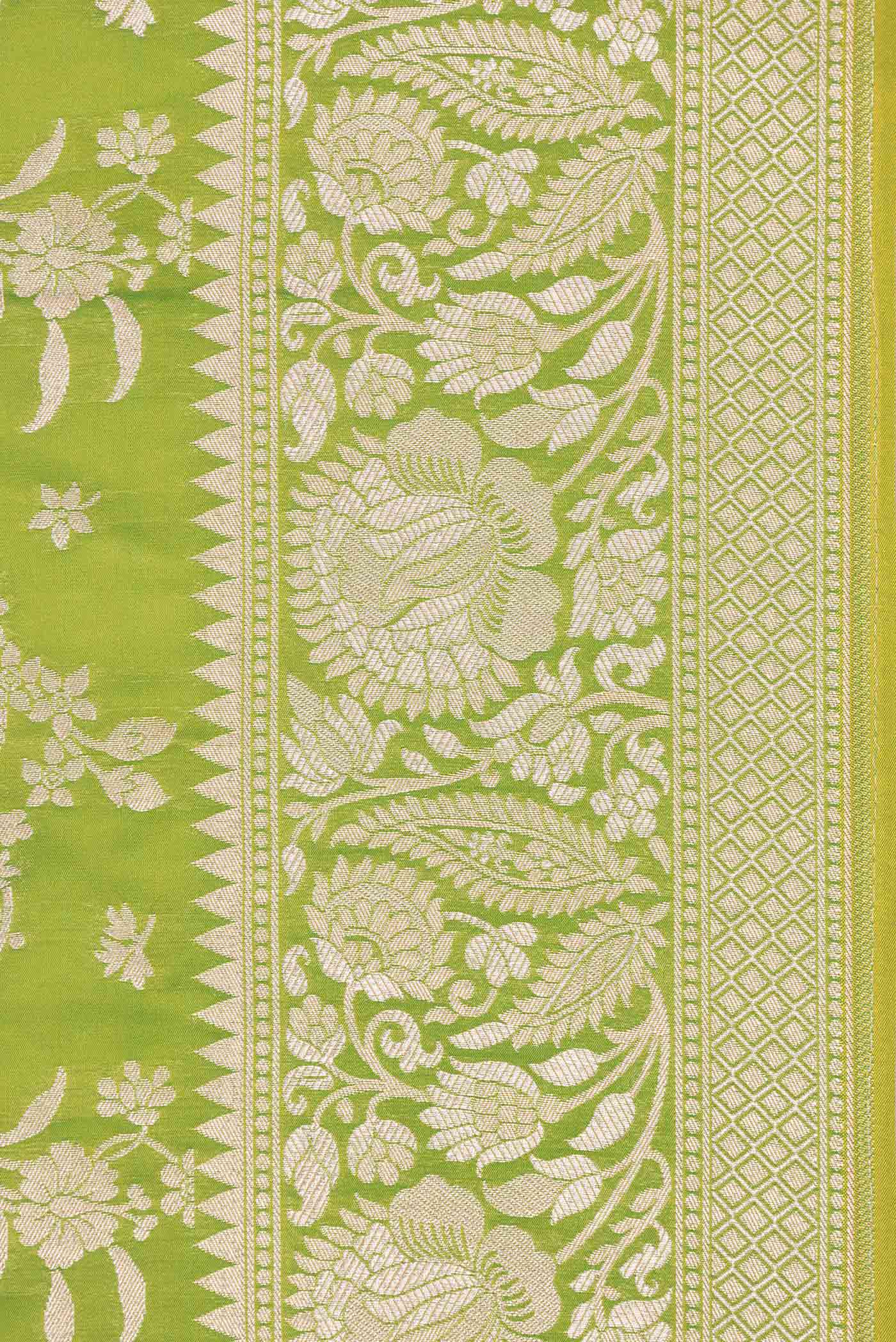 Parrot Green Blended Banarasi Silk Saree - Image 3