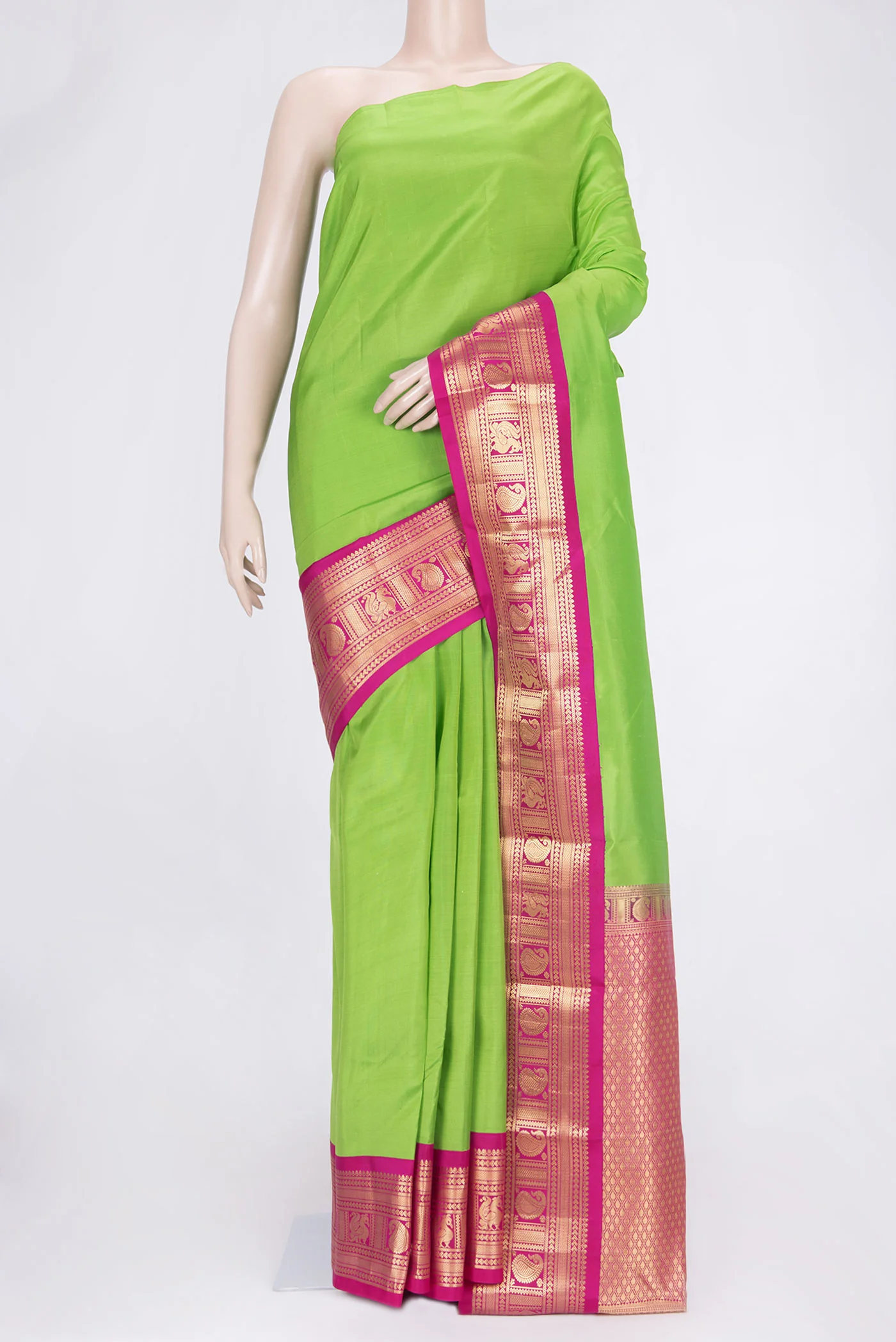 Parrot Green Kanchipuram Silk Saree