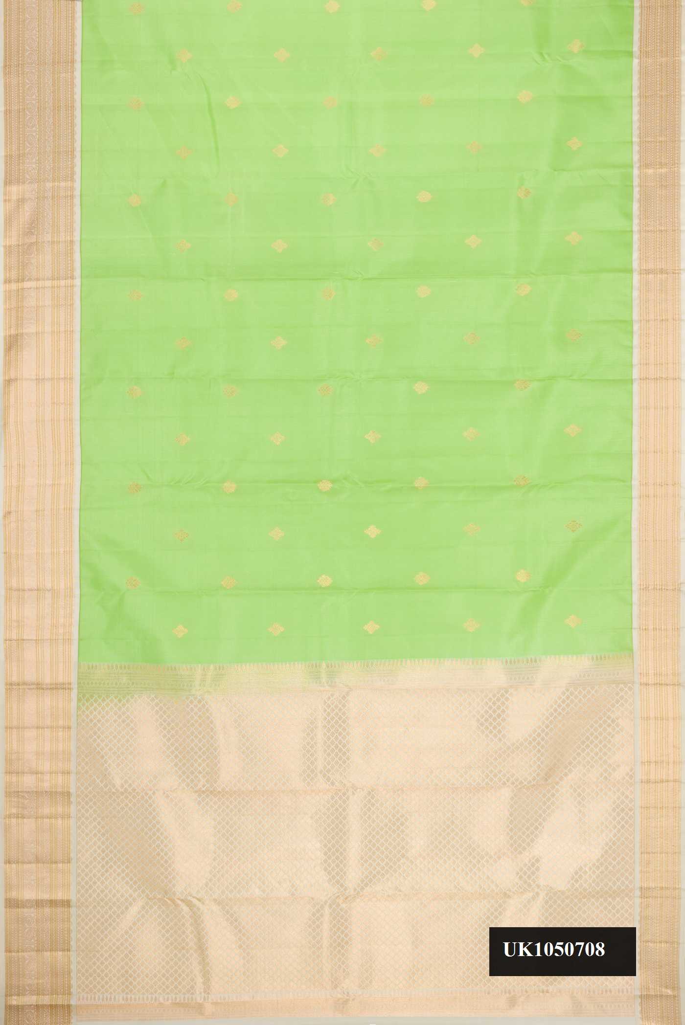 Parrot Green Dual Tone Kanchipuram Silk Saree