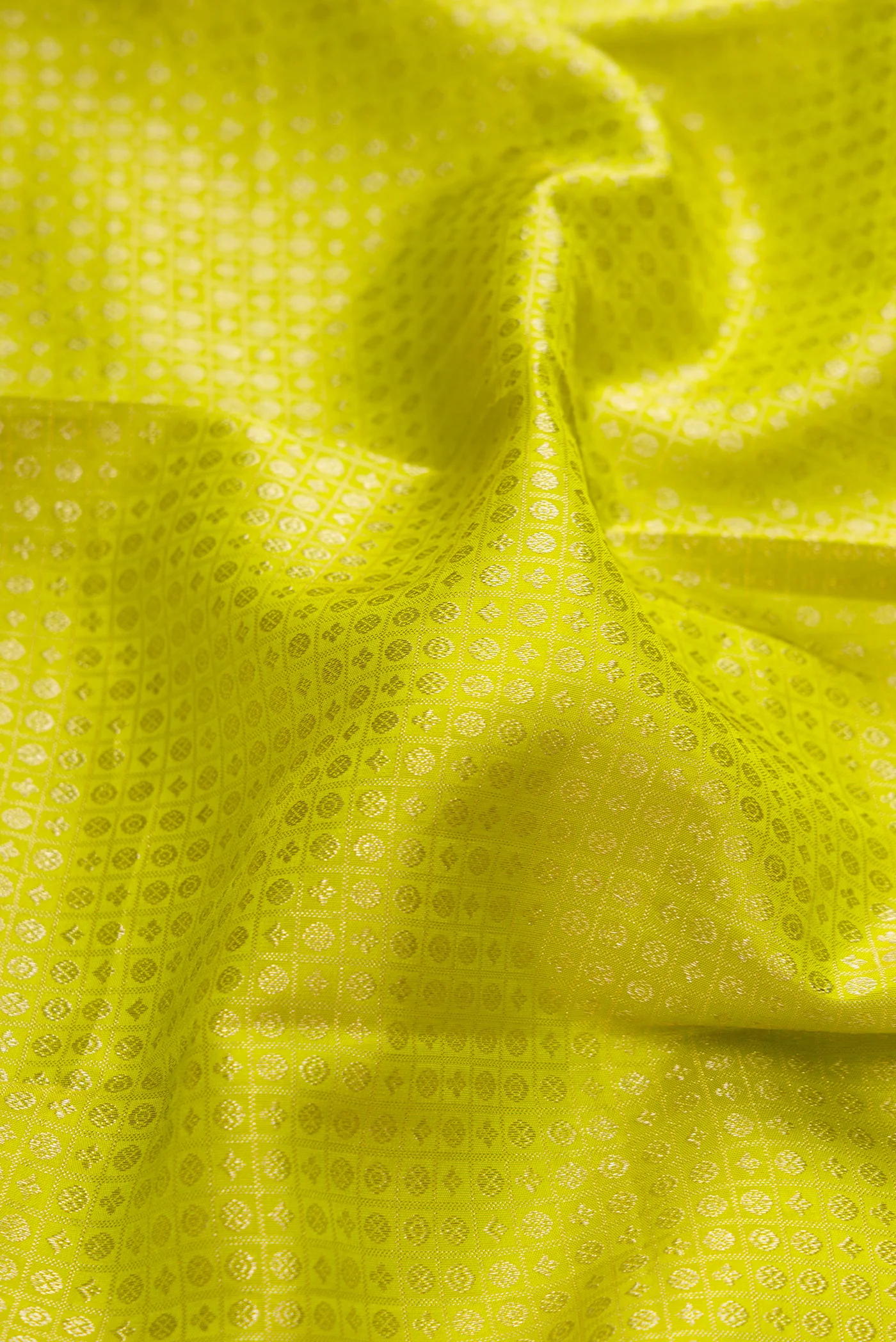 Parrot Green Kanchipuram Silk Saree - Image 2