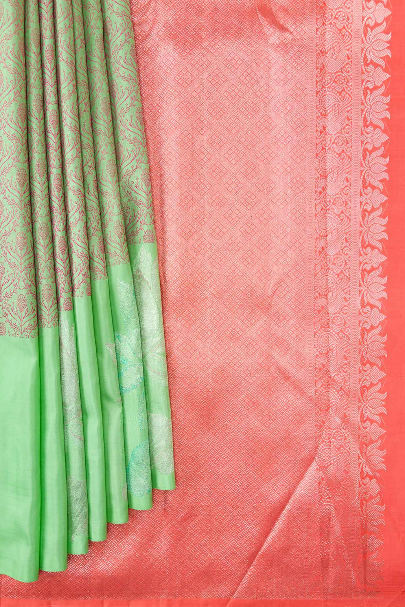 Parrot Green Dual Tone Kanjivaram Silk Saree - Image 4