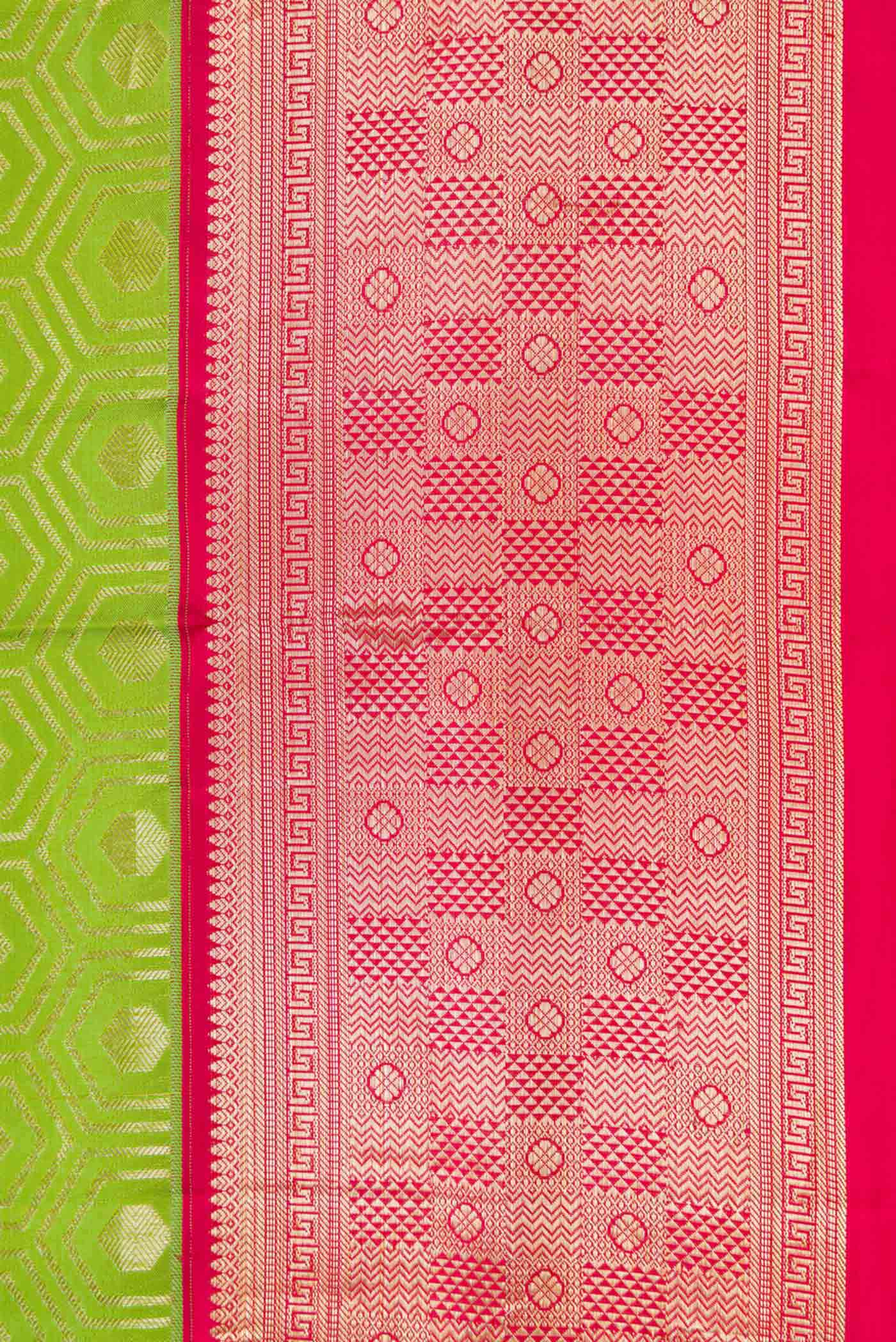 Parrot Green Dual Tone Kanchipuram Silk Saree - Image 3