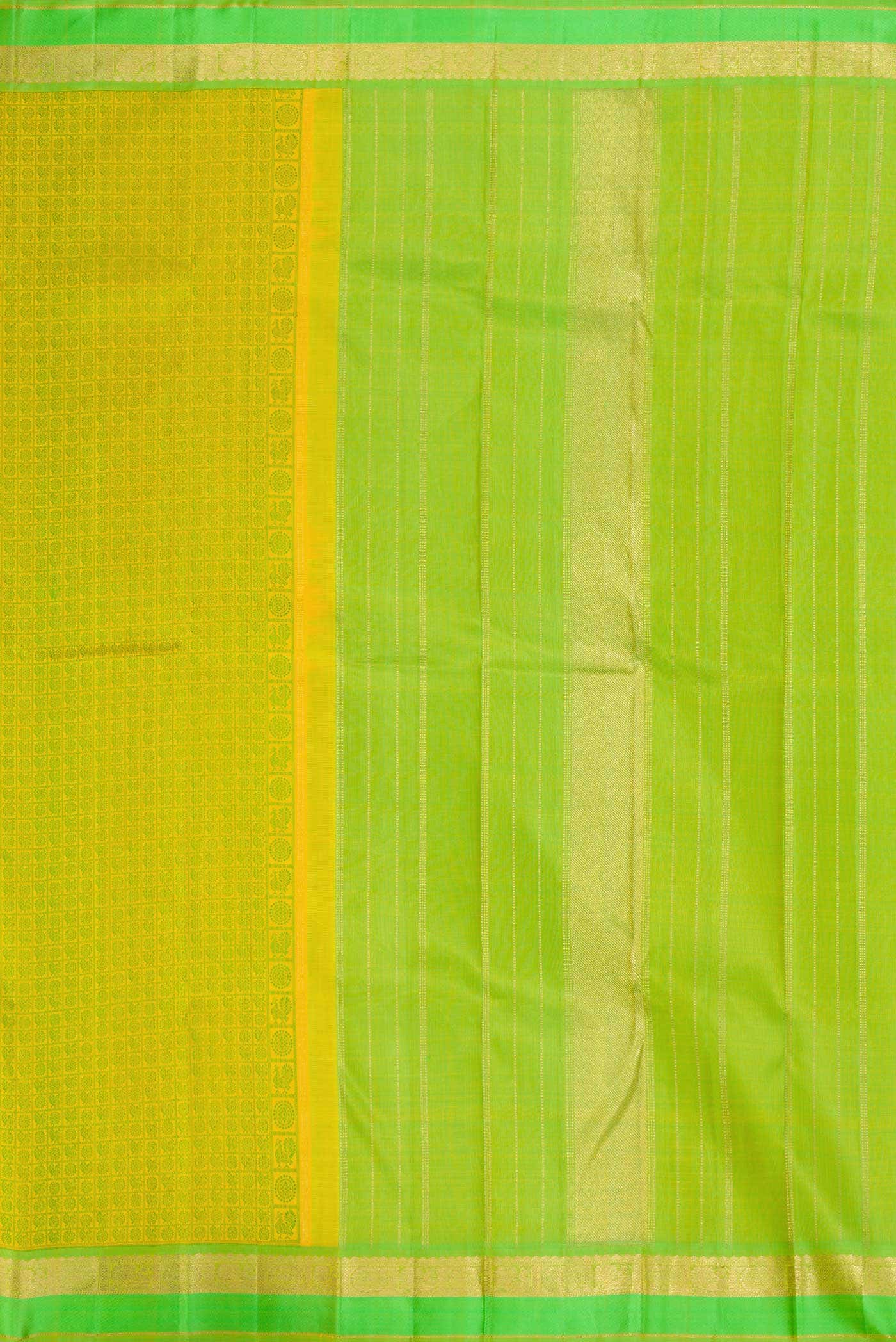 Pure Silk Pure Zari Parrot Green Dual Tone Kanchipuram Saree - Image 5