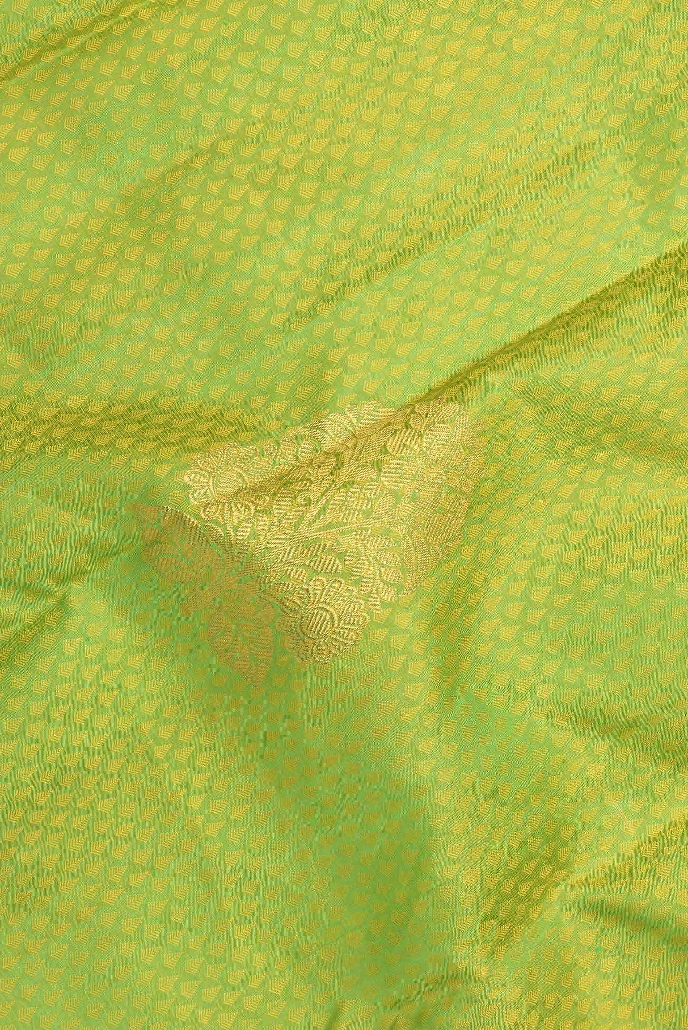 Parrot Green Dual Tone Kanchipuram Silk Saree - Image 3