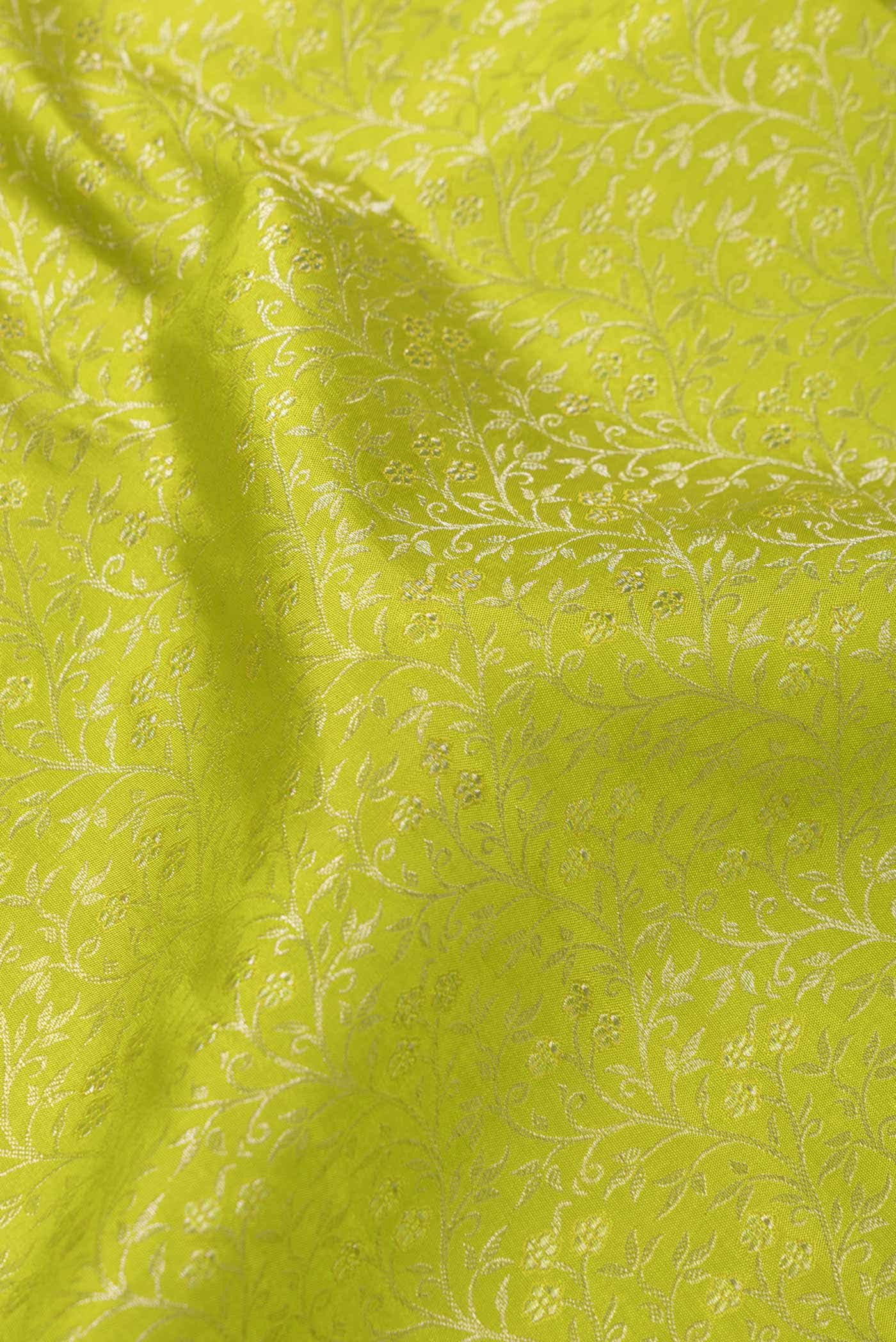 Parrot Green Dual Tone Kanchipuram Silk Saree - Image 3
