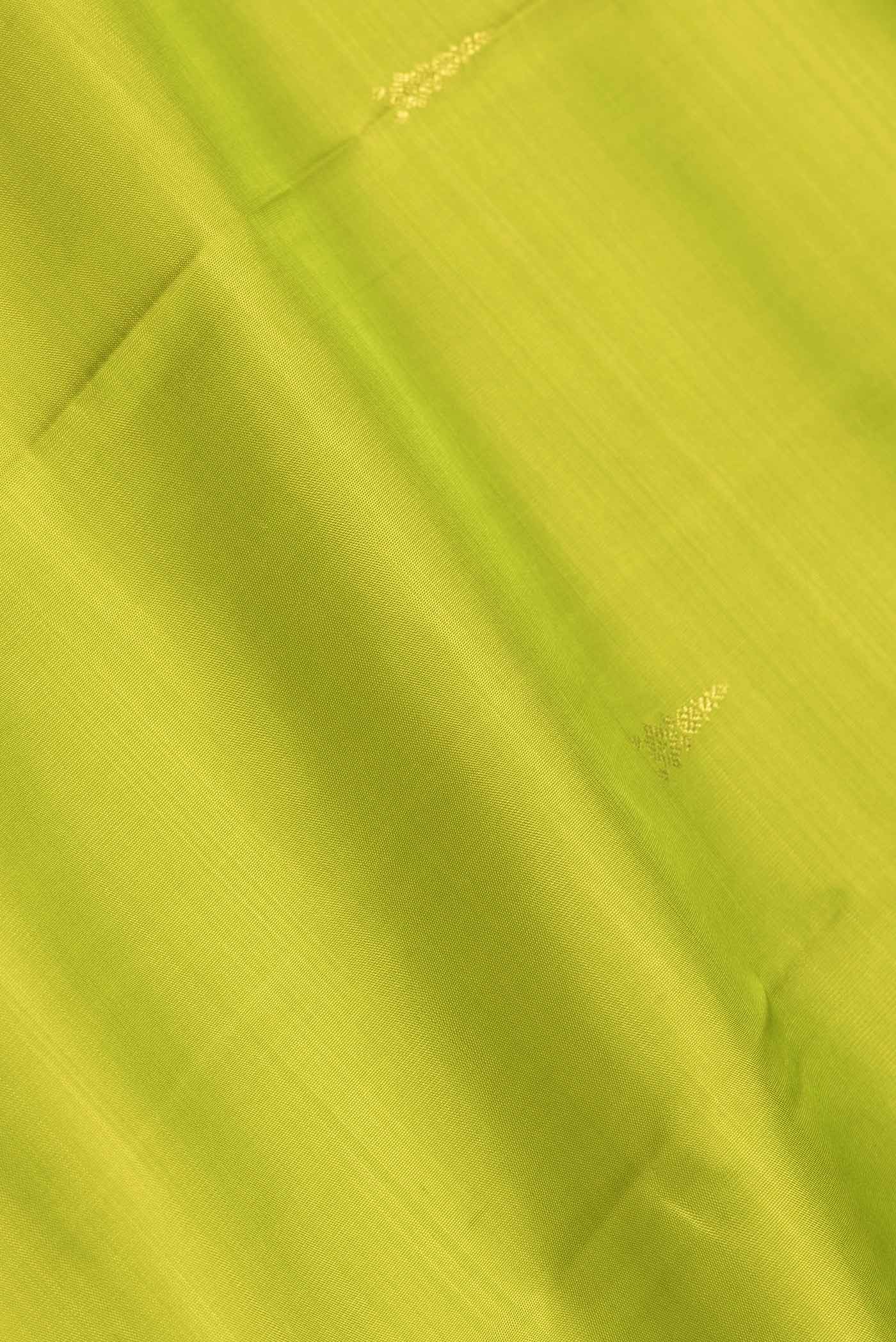Parrot Green Dual Tone Kanjivaram Saree - Image 2