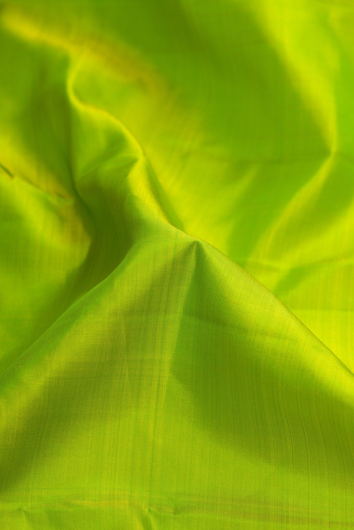 Parrot Green Kanjivaram Silk Saree - Image 2