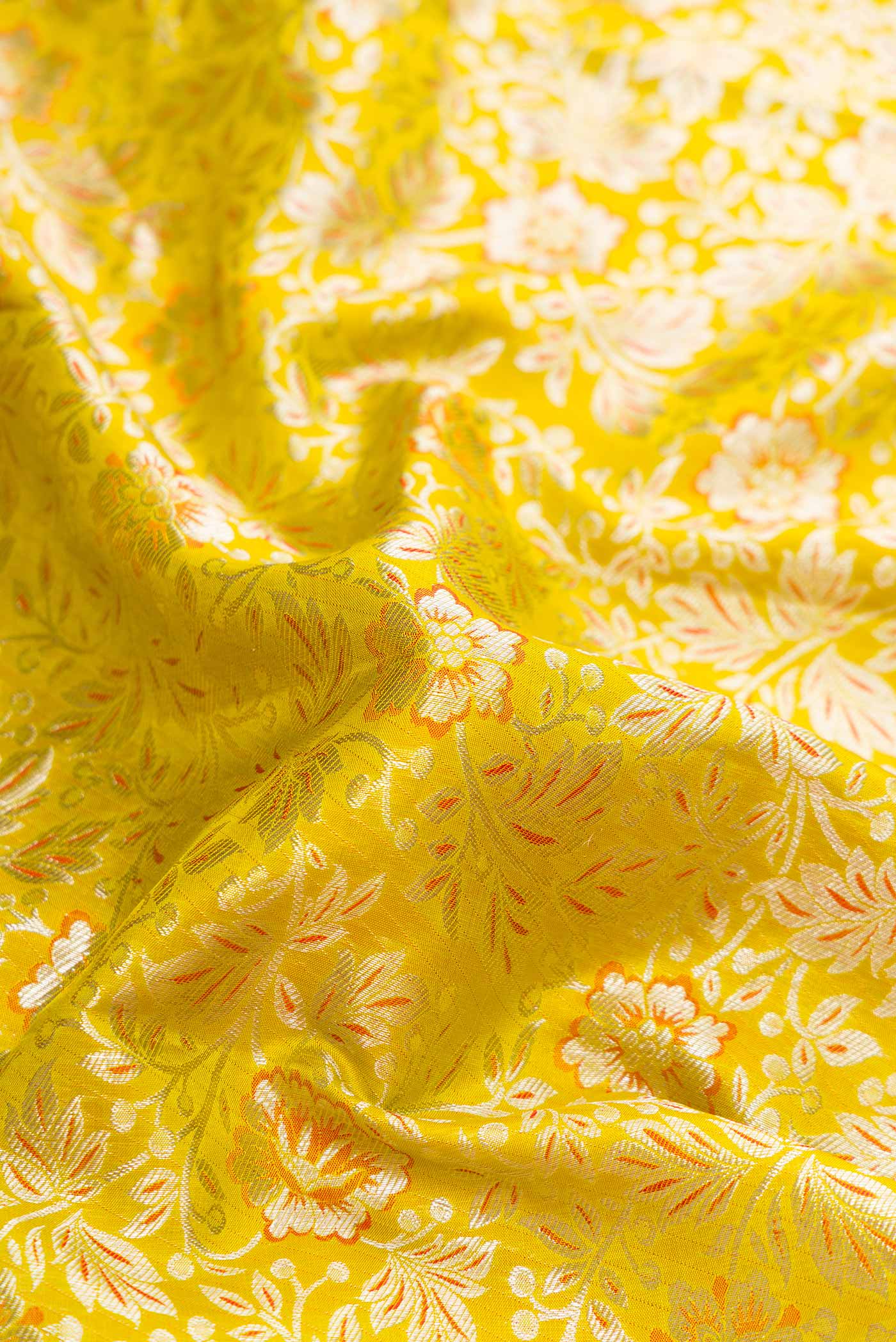 Lemon Yellow Kanjivaram Silk Saree - Image 2