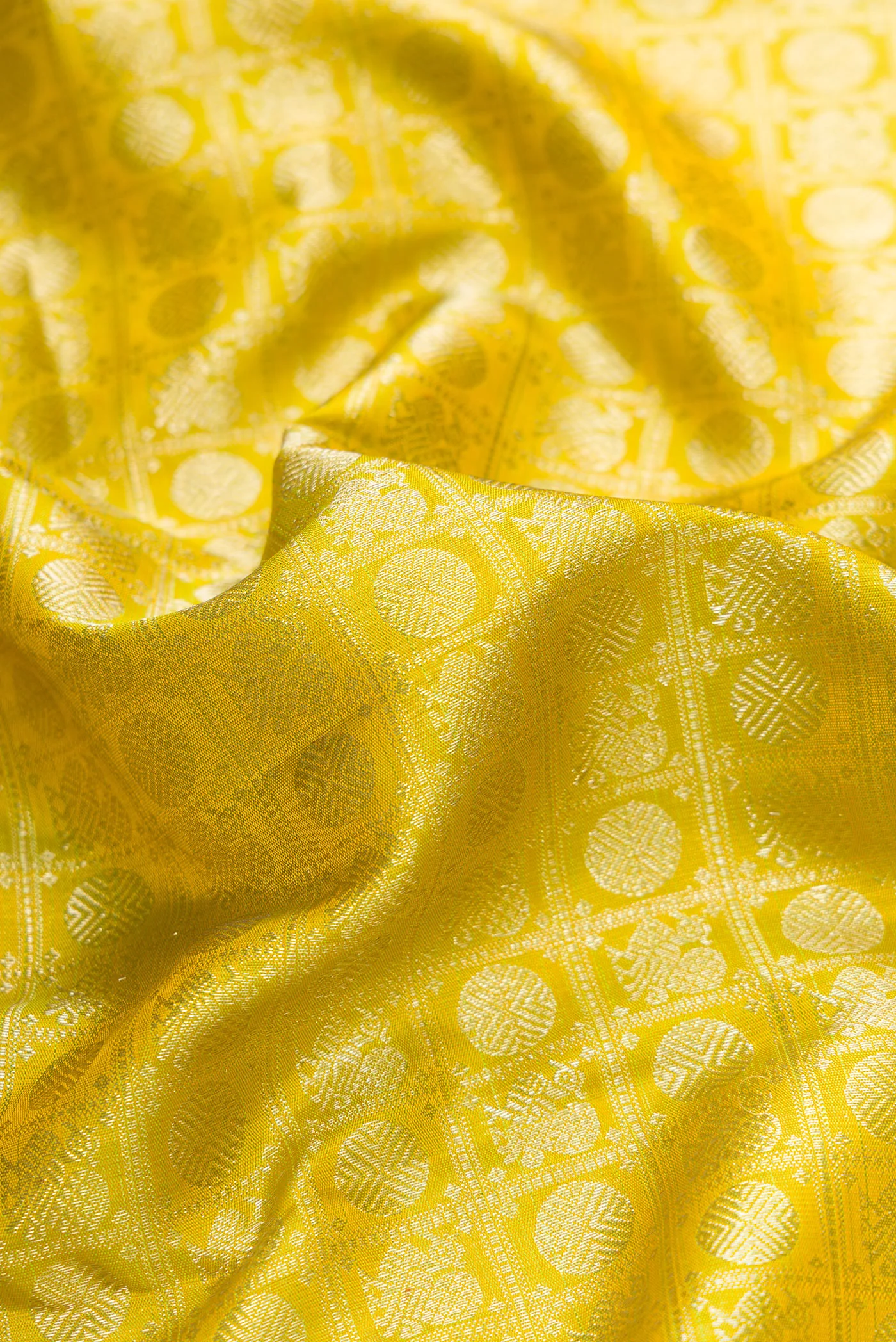 Acid Green Kanjivaram Silk Saree - Image 2