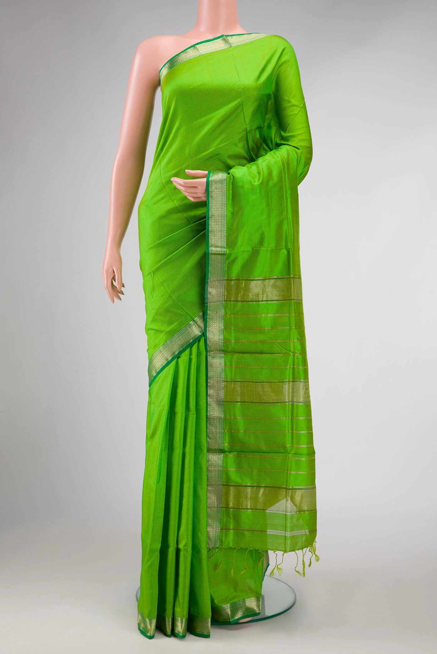 Parrot Green Dual Tone Maheshwari Silk Saree