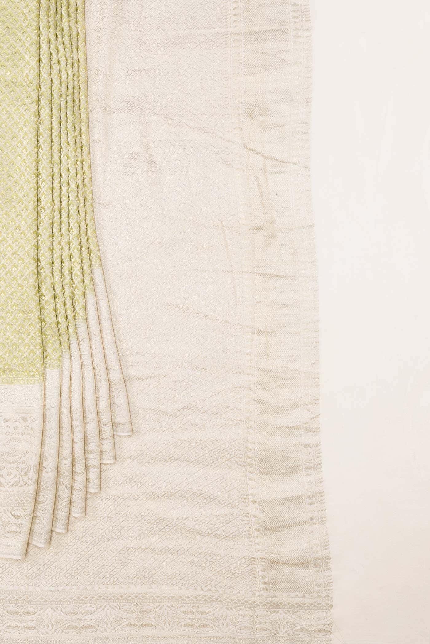 Green Mysore Crepe Saree - Image 2
