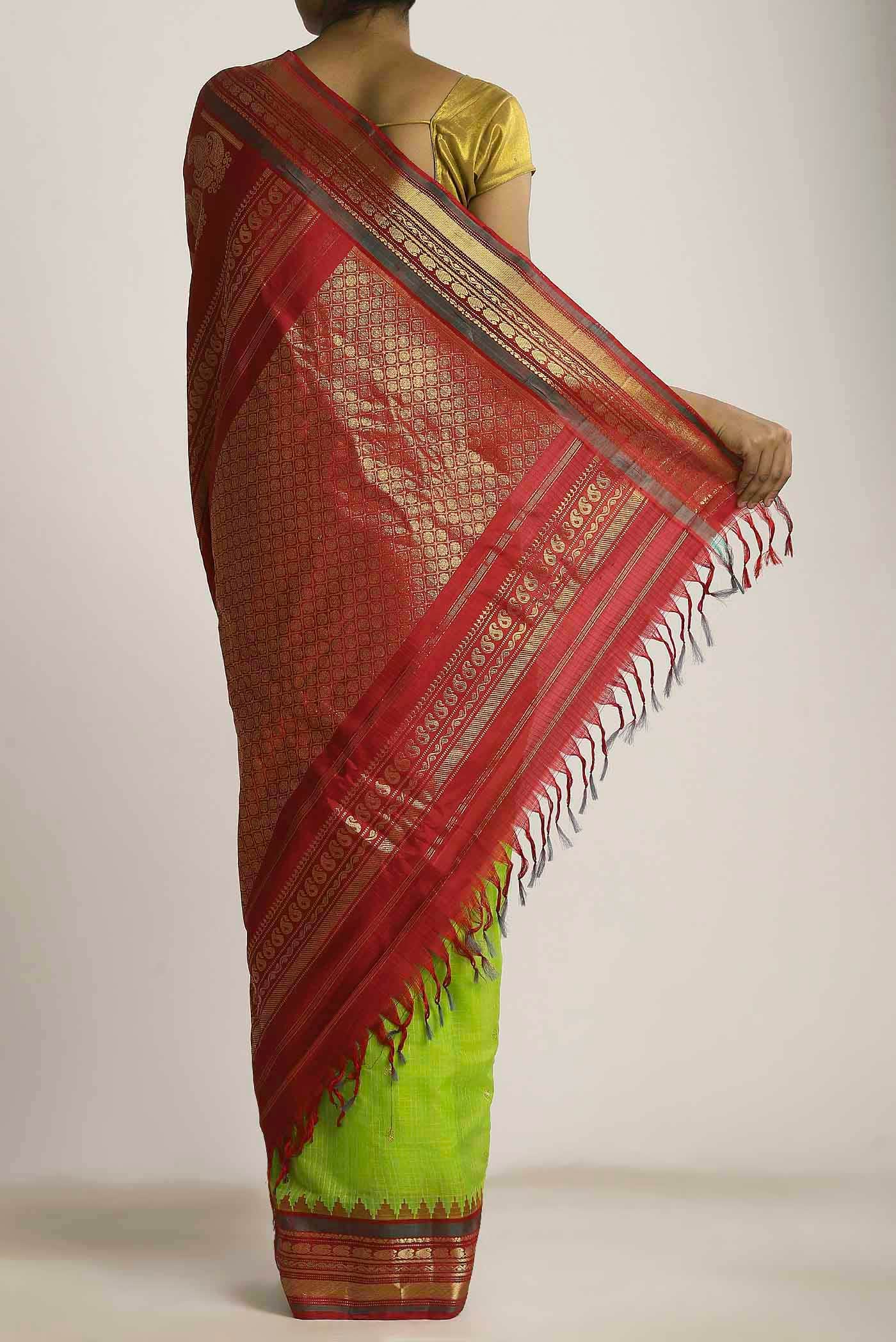 Parrot Green Gadwal Silk Cotton Saree - Image 2