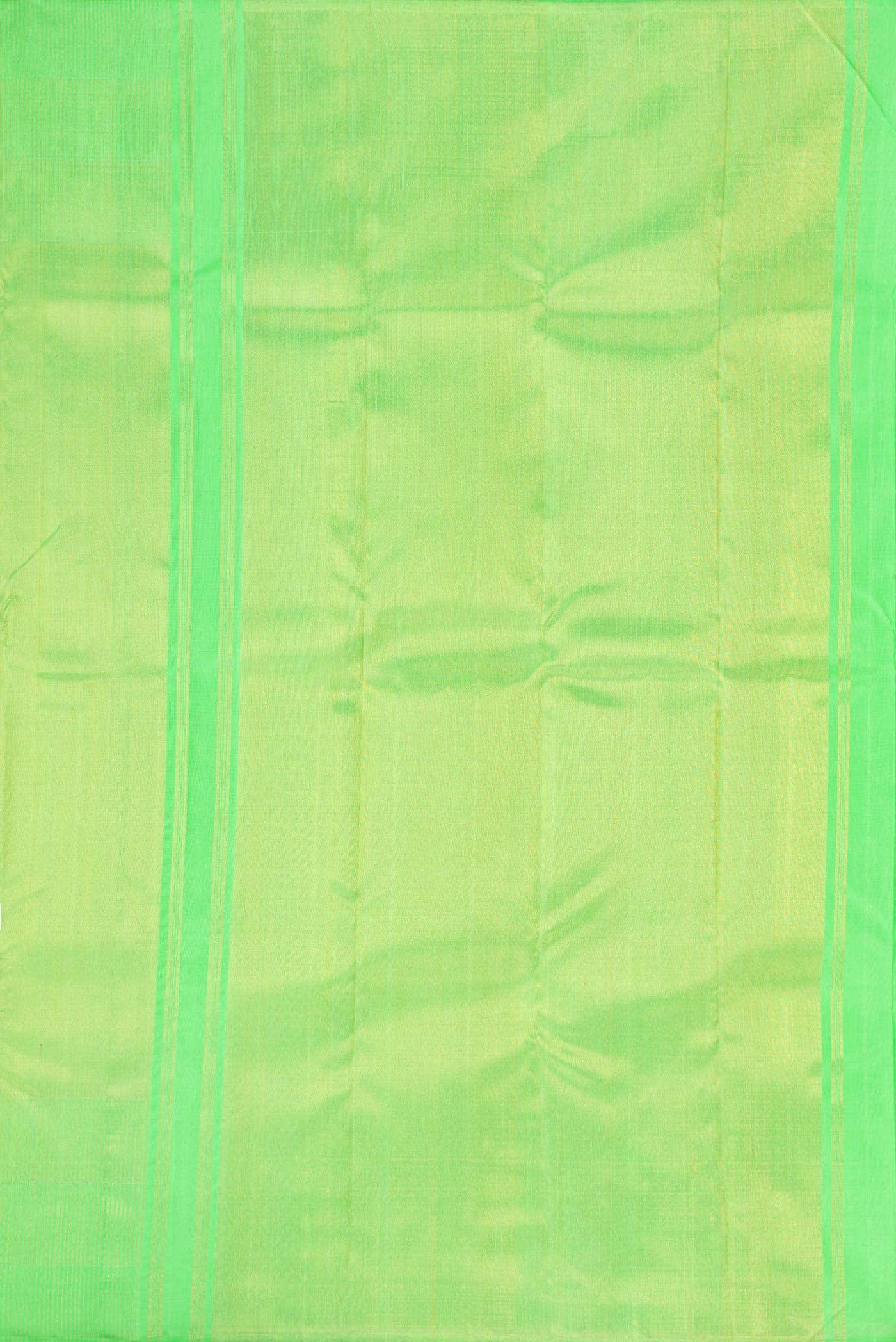Parrot Green Kanchipuram Silk Saree - Image 12