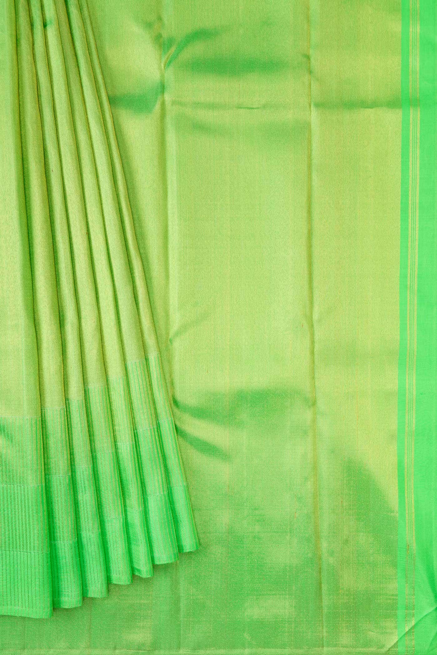 Parrot Green Kanchipuram Silk Saree - Image 2